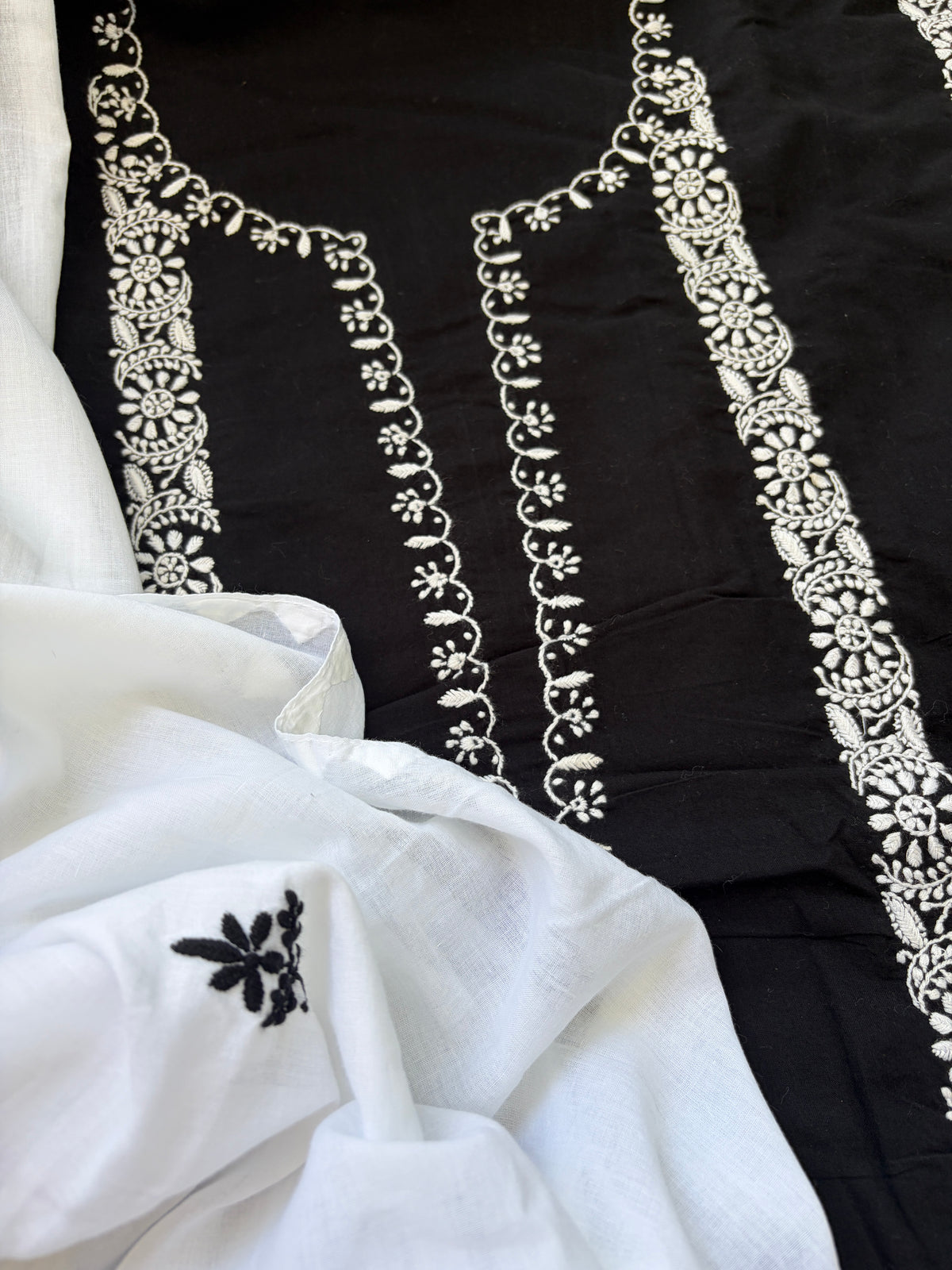 Cotton chikankari kurta dupatta