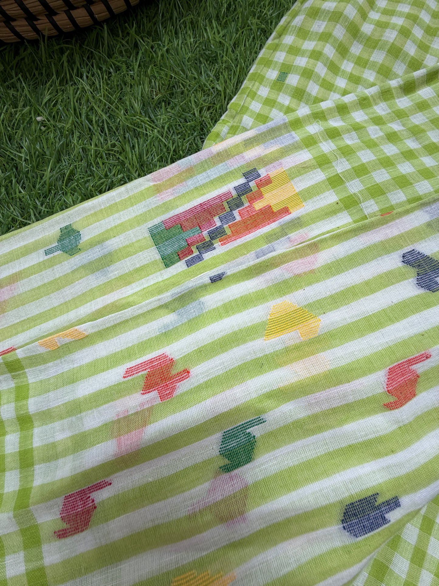 Jaamdani mul fabric