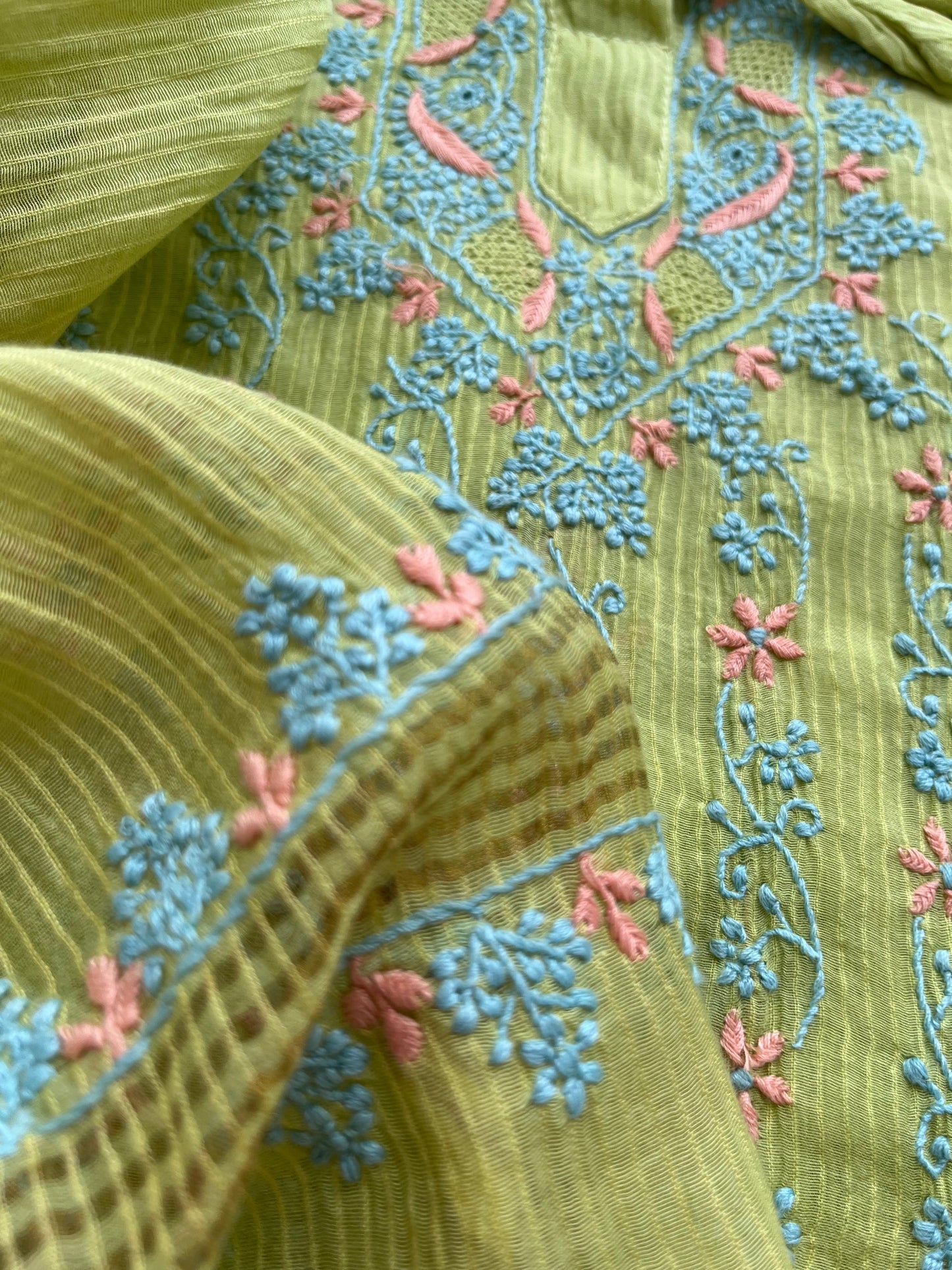 Chanderi Chikankari Kurta Dupatta