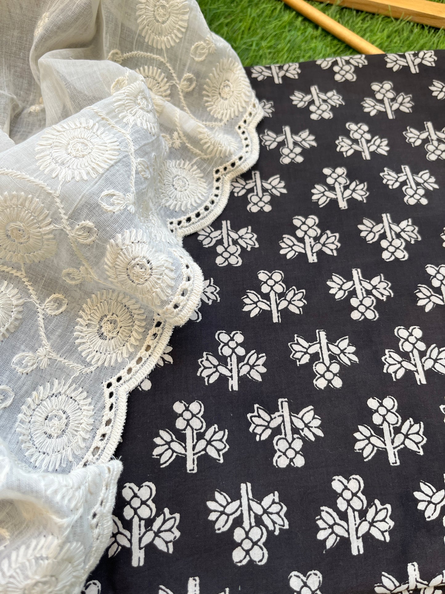 Kurta Bottom scalloped Dupatta