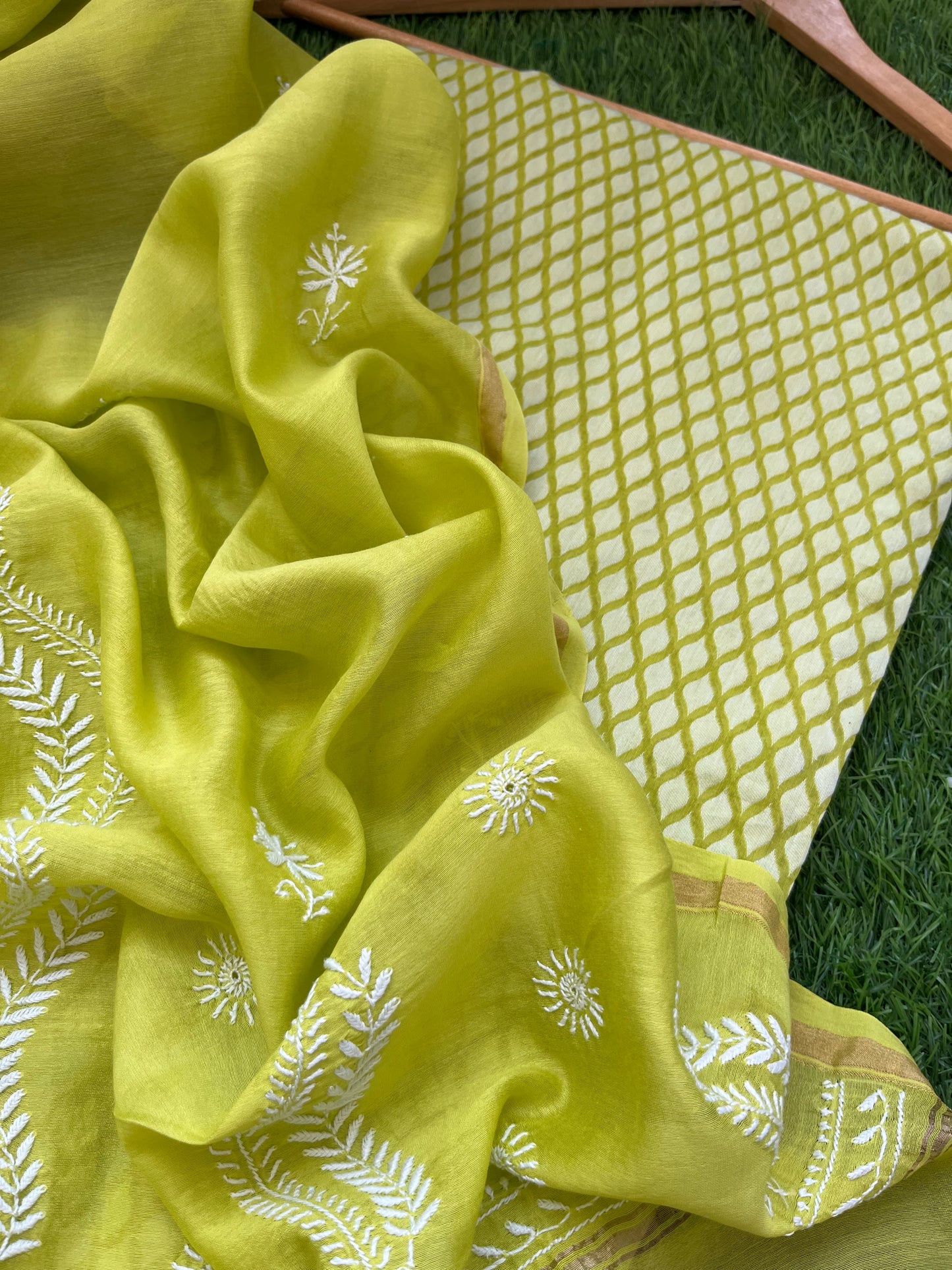 Jaamdani kurta chikankari dupatta