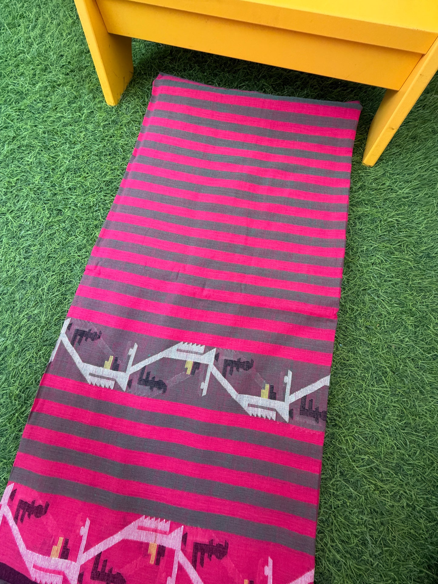 Jaamdani mul fabric