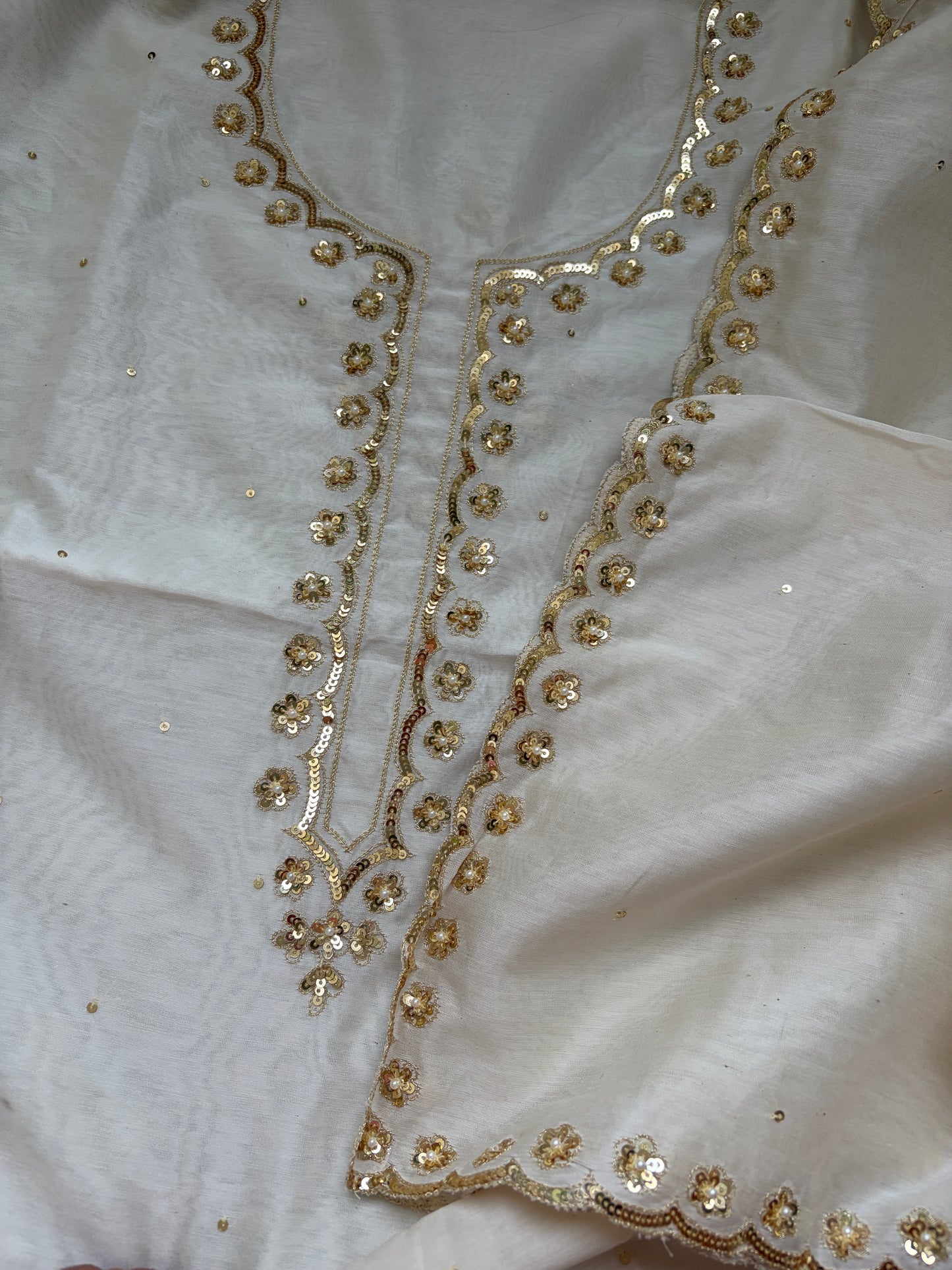 Hand embroidered chanderi kurta dupatta