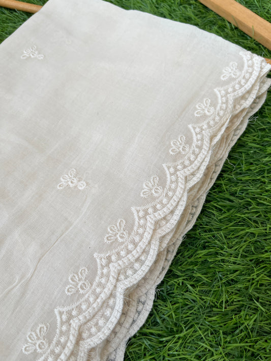 Mul scalloped Dupatta