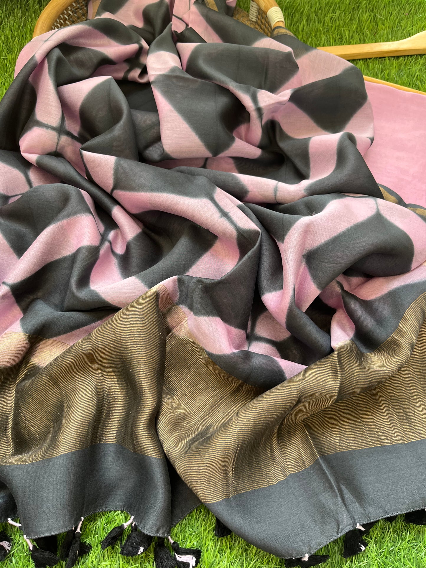 Chanderi Clamp Dye dupatta with plain fabric