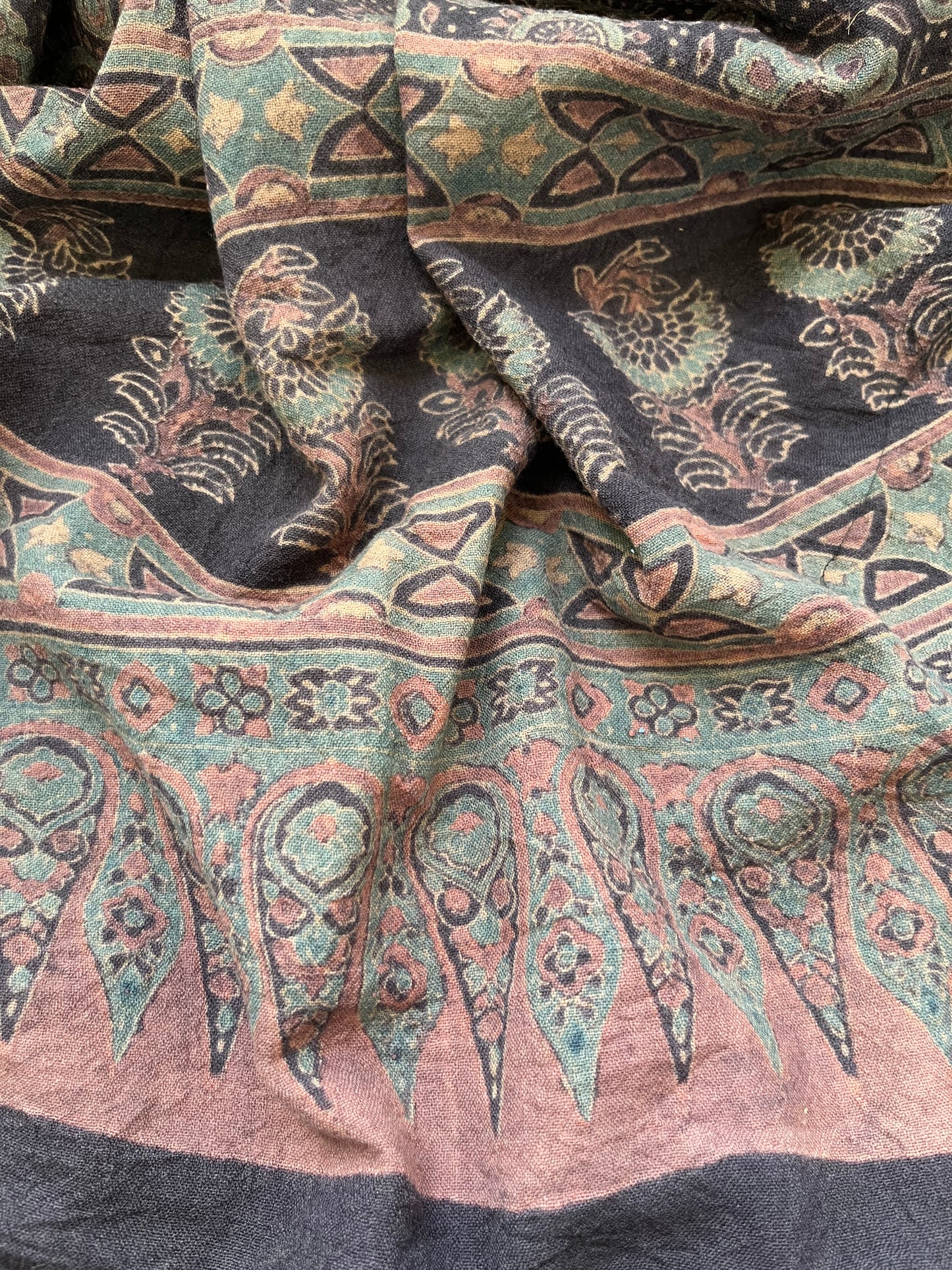 Handwoven ajrakh shawl