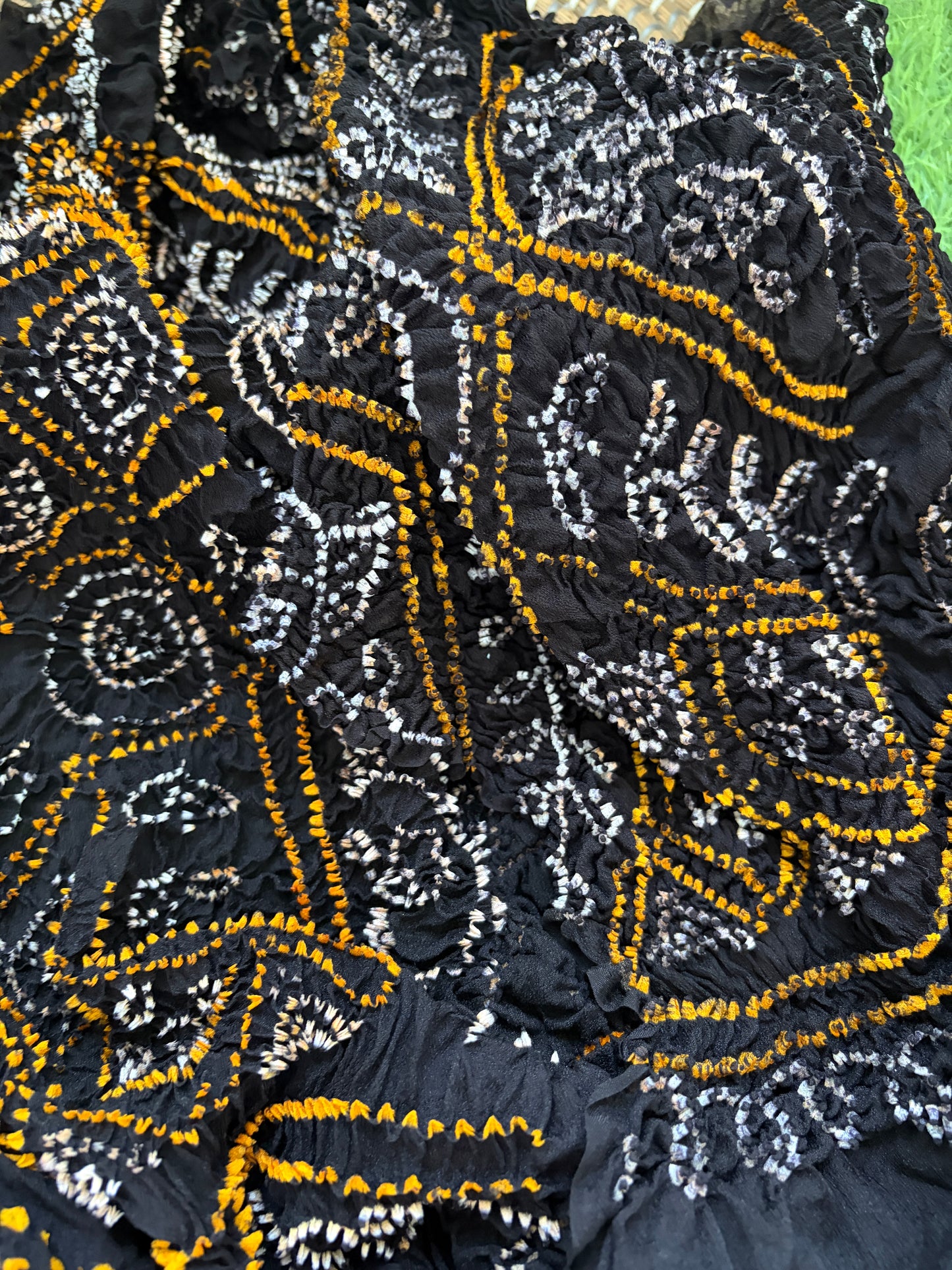 Bandhani chinon Dupatta