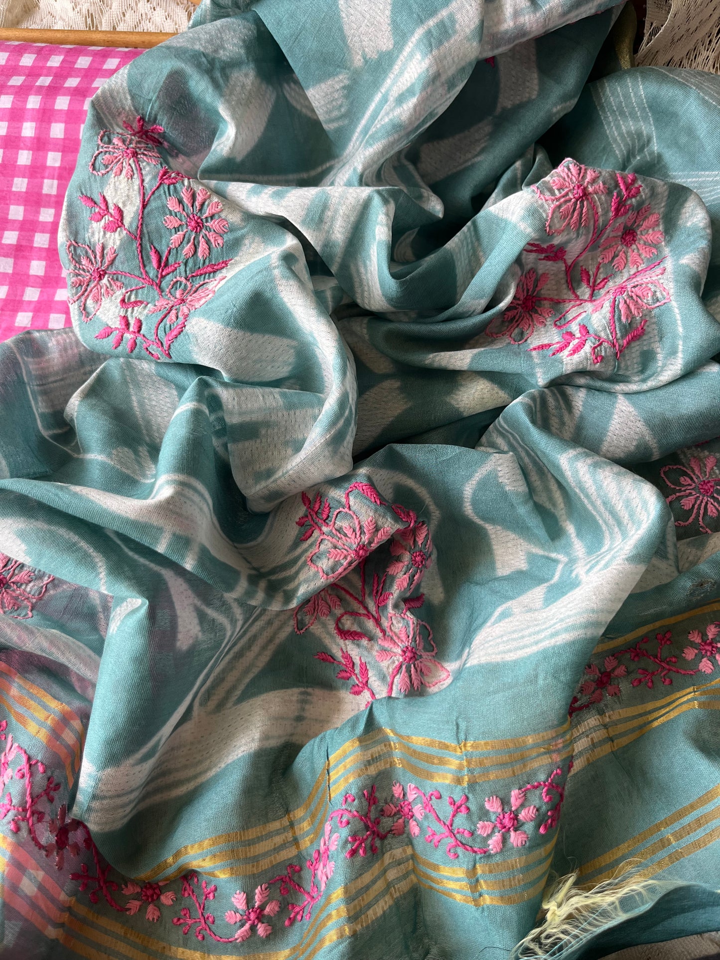 रोज़ाना  :Chanderi Chikankari Dupatta with cotton kurta bottom Fabric