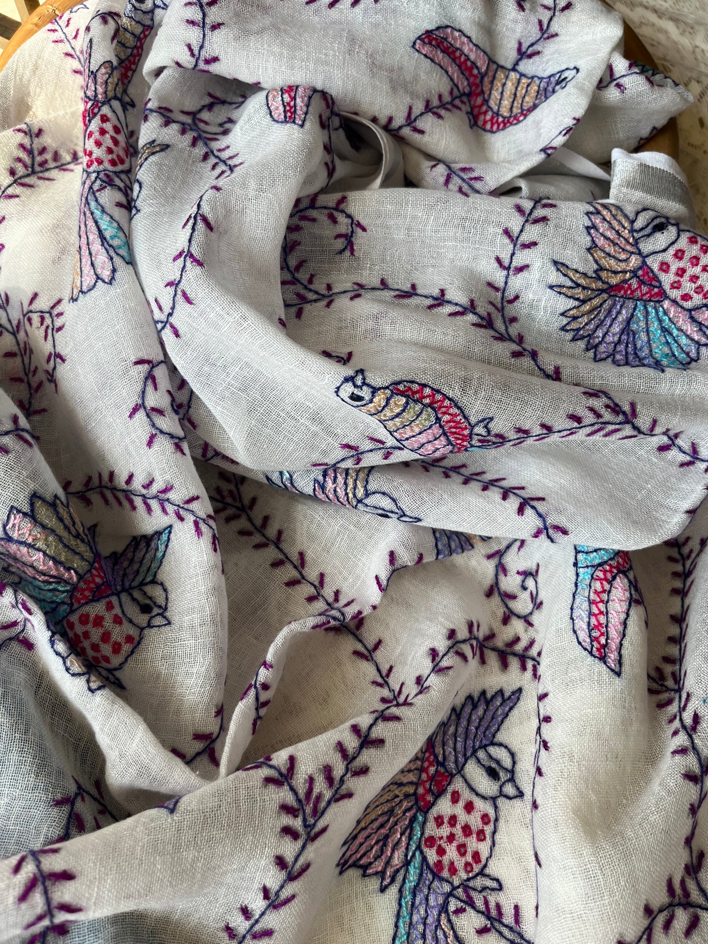 Linen sozni kaam dupatta paired with mangalgiri cotton kurta bottom fabric