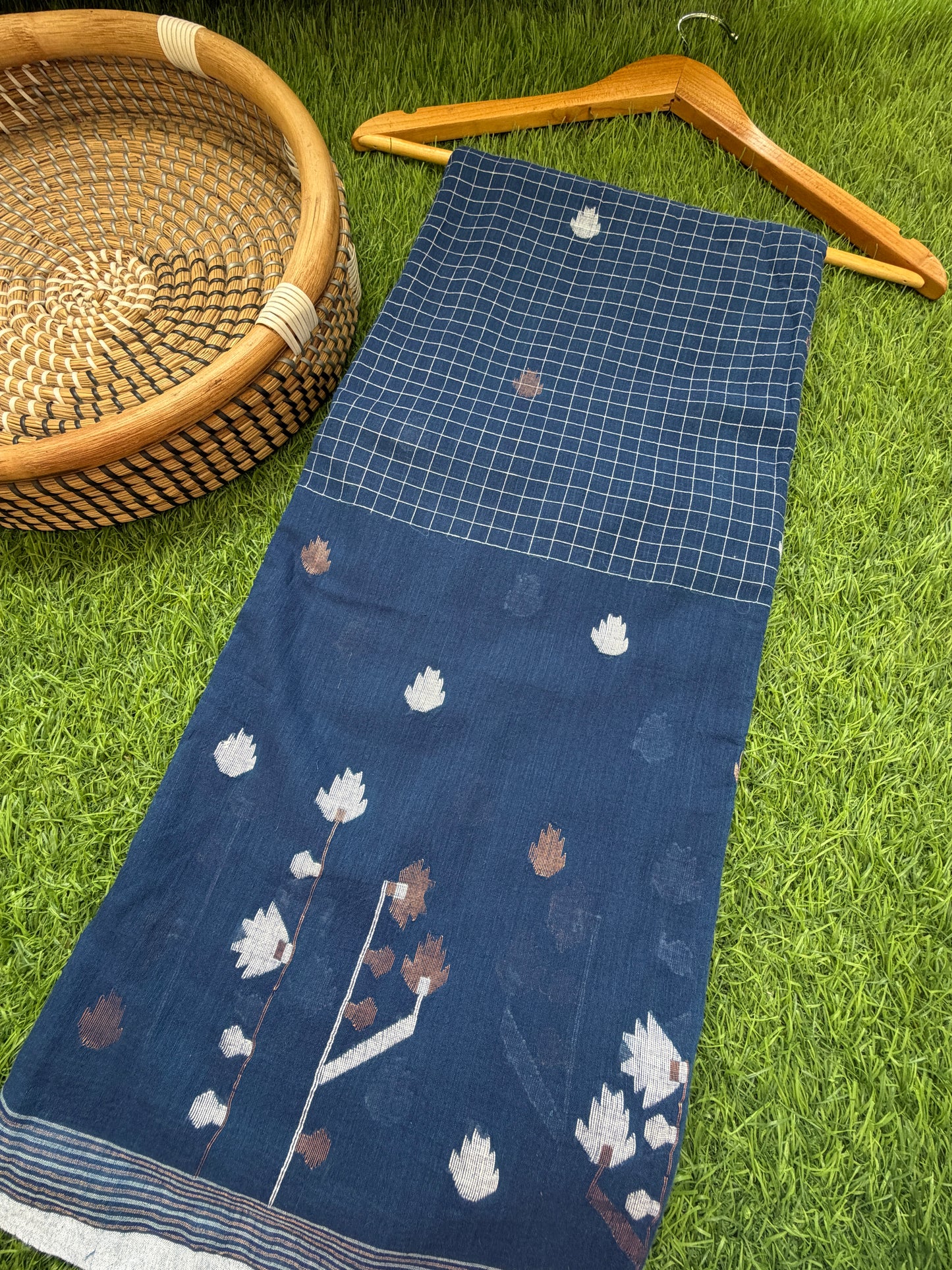 Jaamdani mul fabric