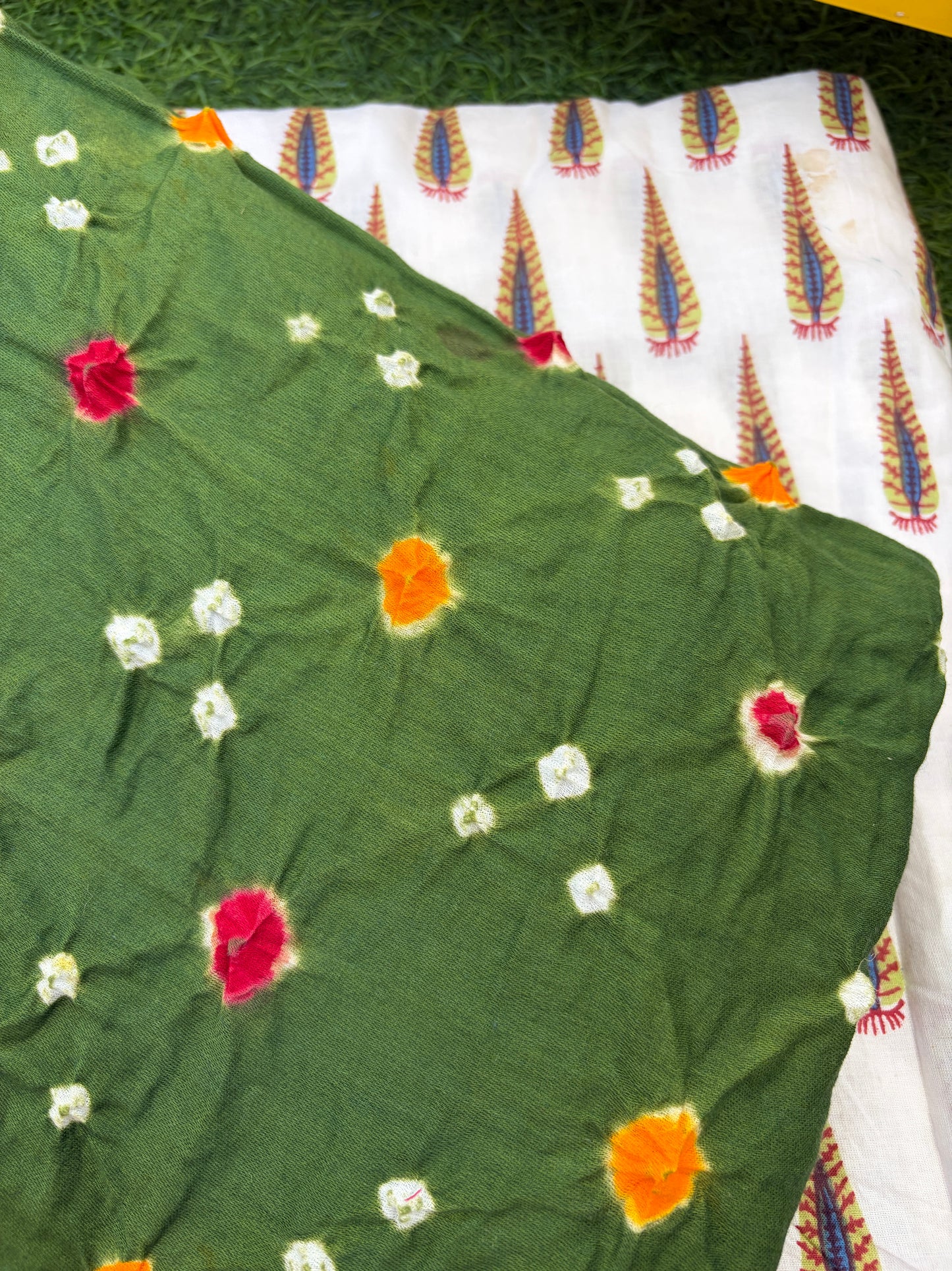 Cotton bandhani and print set