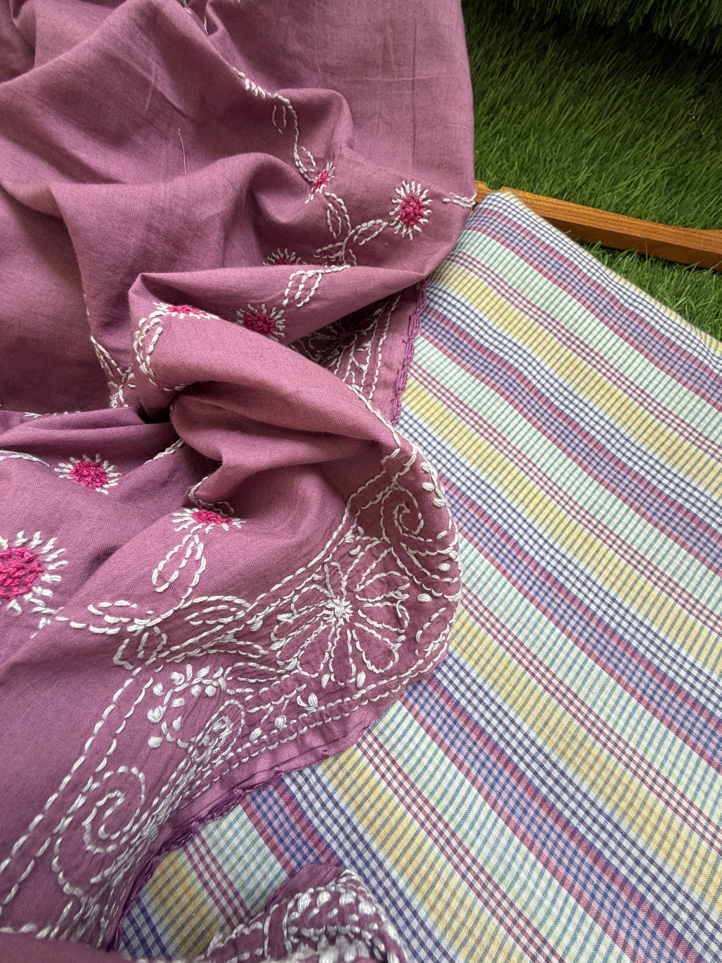 Khadi check kurta mul cotton chikankari dupatta