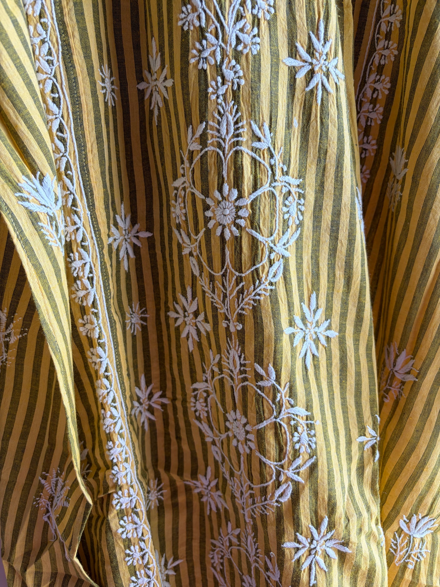 Rozana: Mangalgiri Cotton chikankari kurta