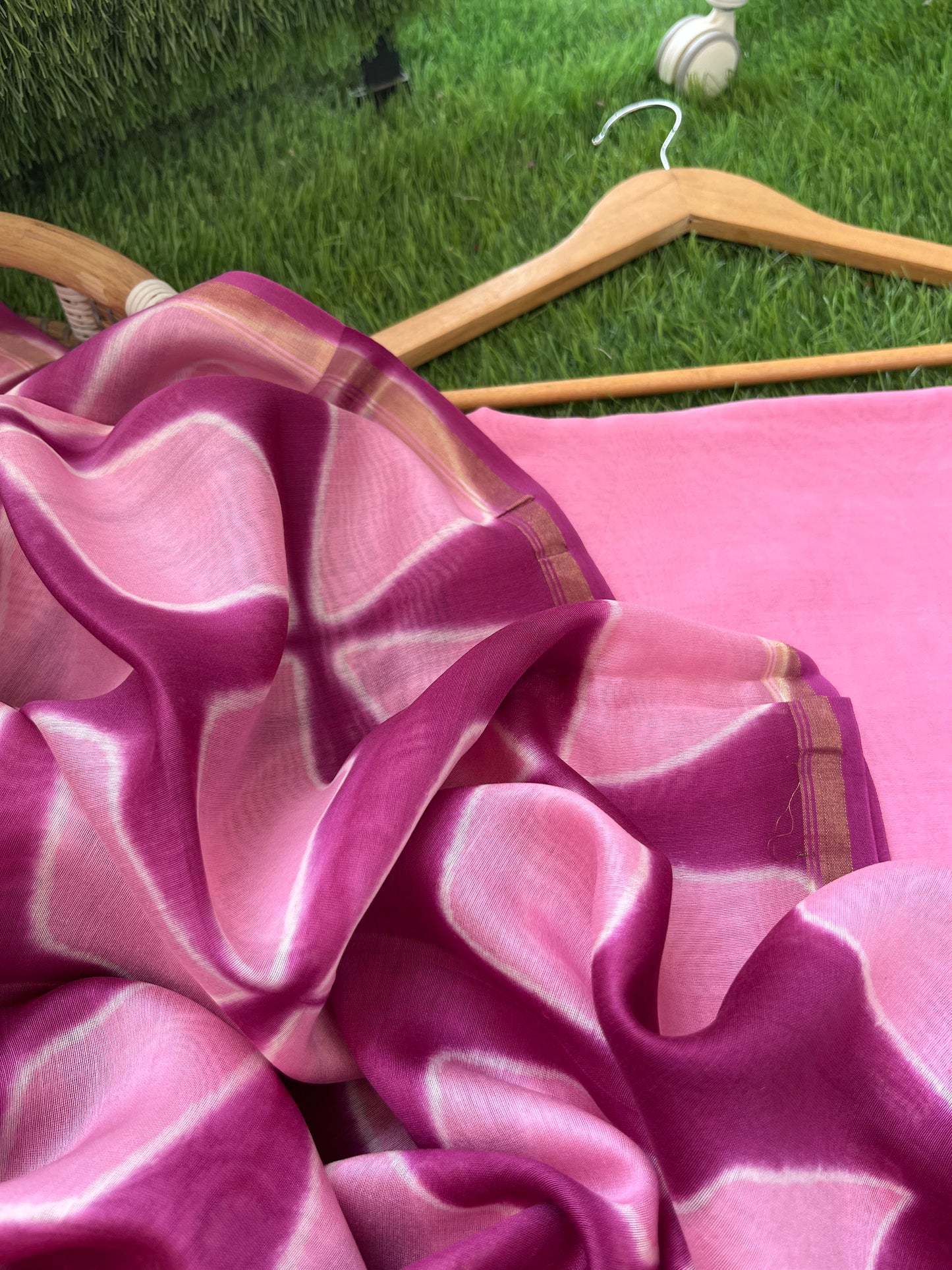 Chanderi Clamp Dye dupatta with plain fabric