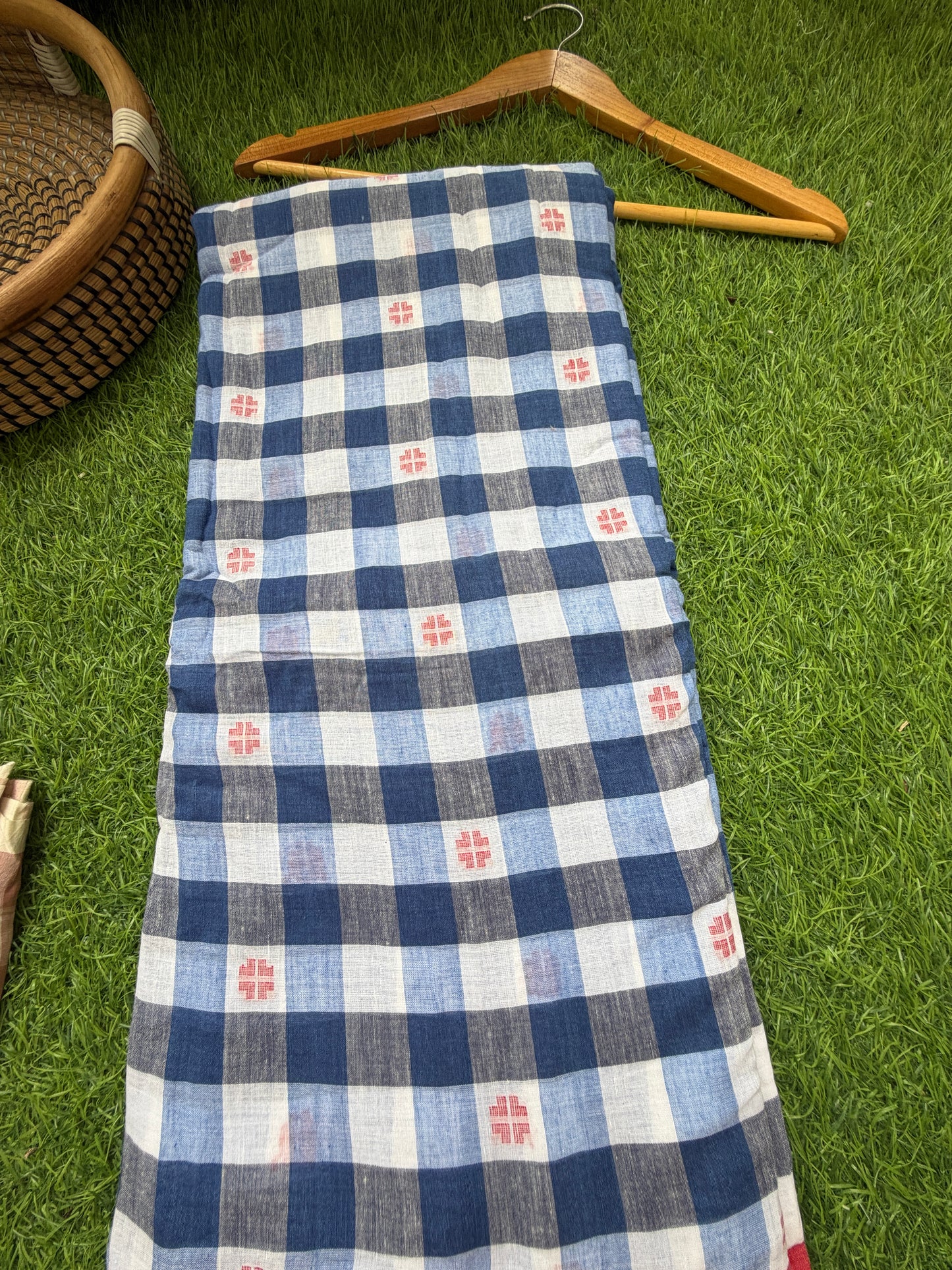 Jaamdani mul fabric