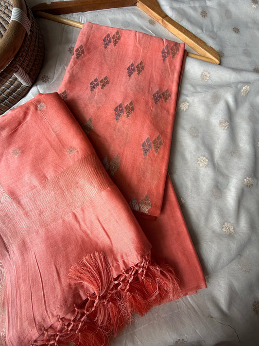 त्योहार् -Banarasi chanderi dupatta kurta