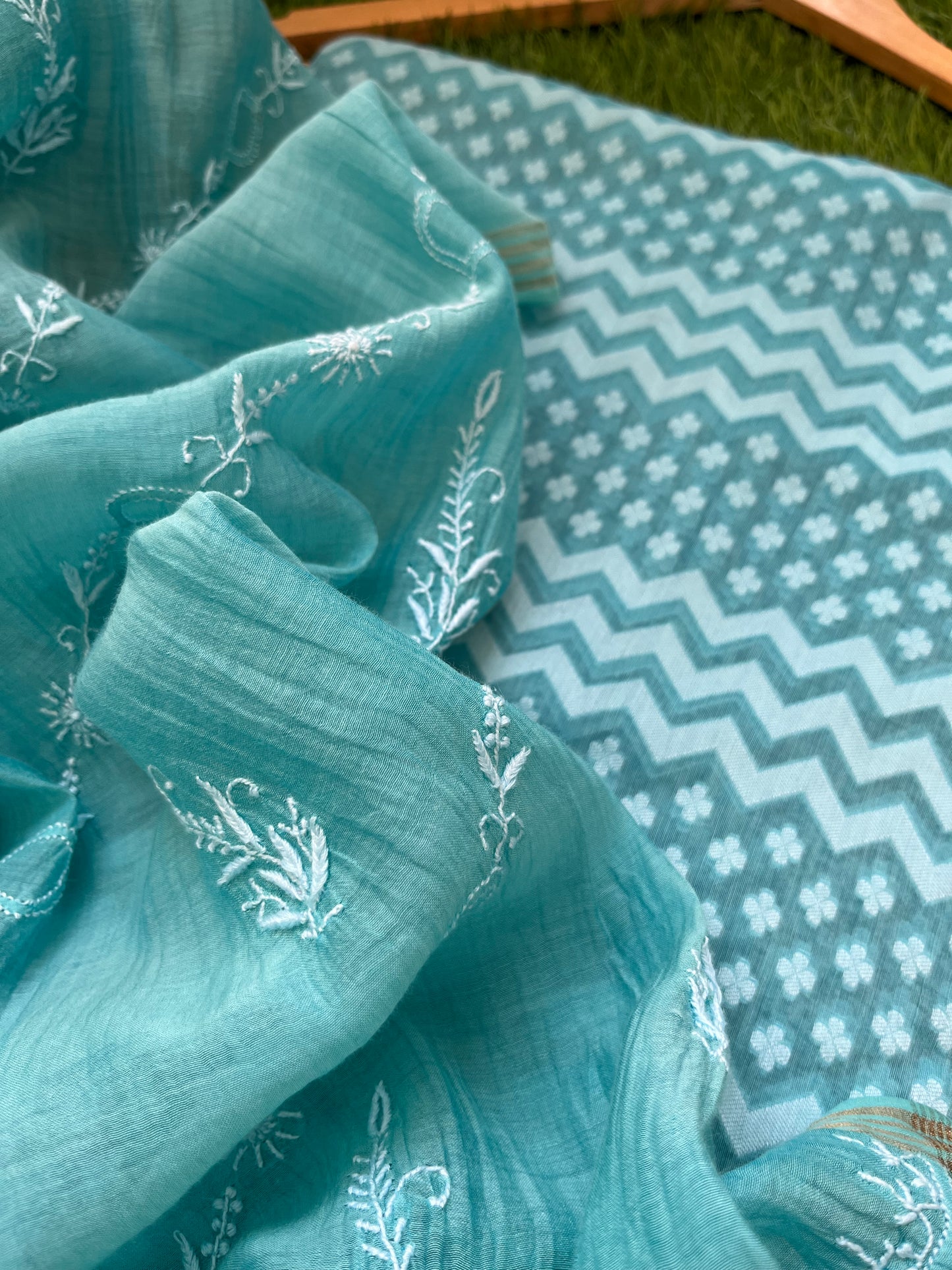 Jaamdani kurta chikankari dupatta