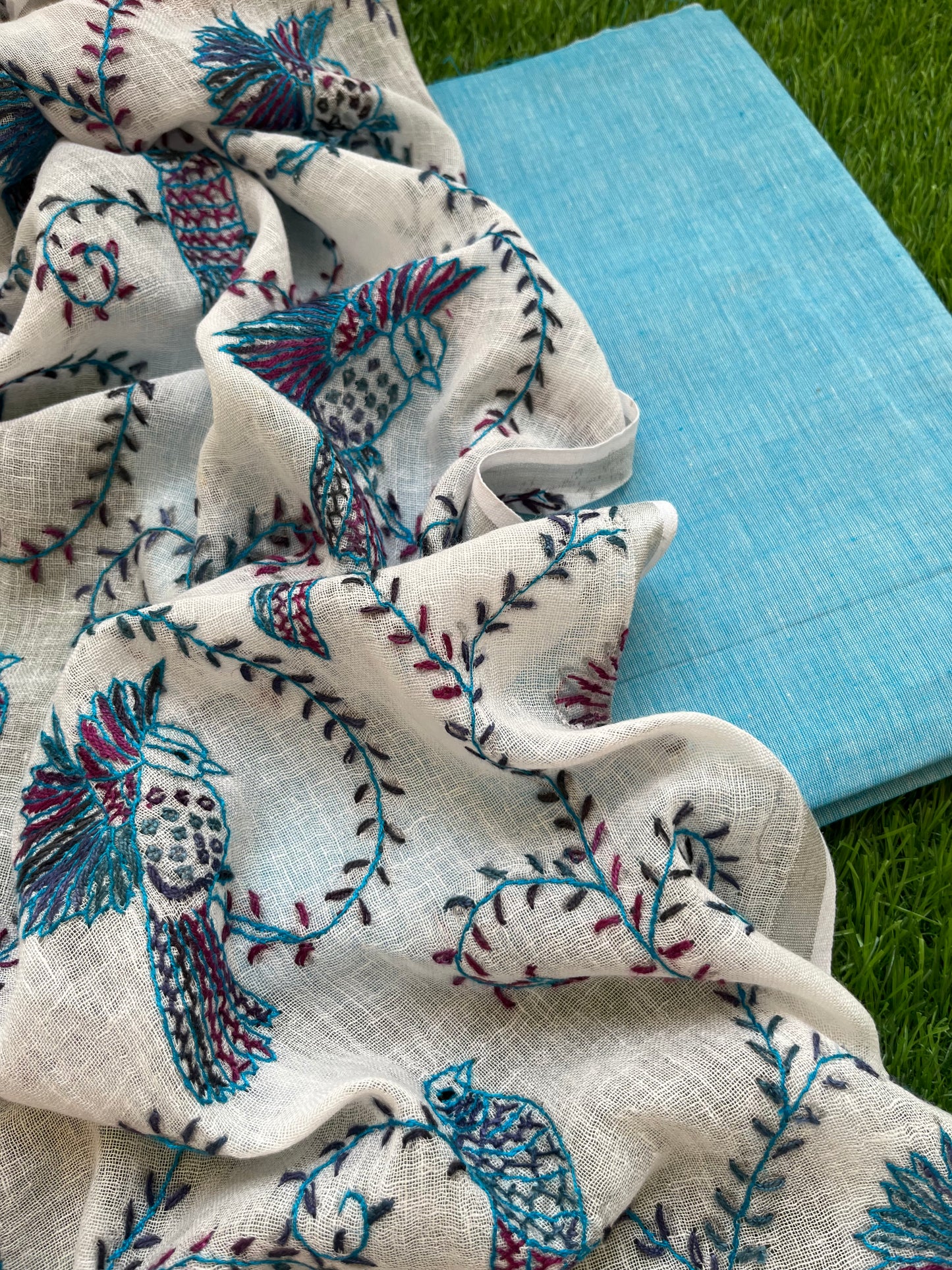 Linen sozni Dupatta set
