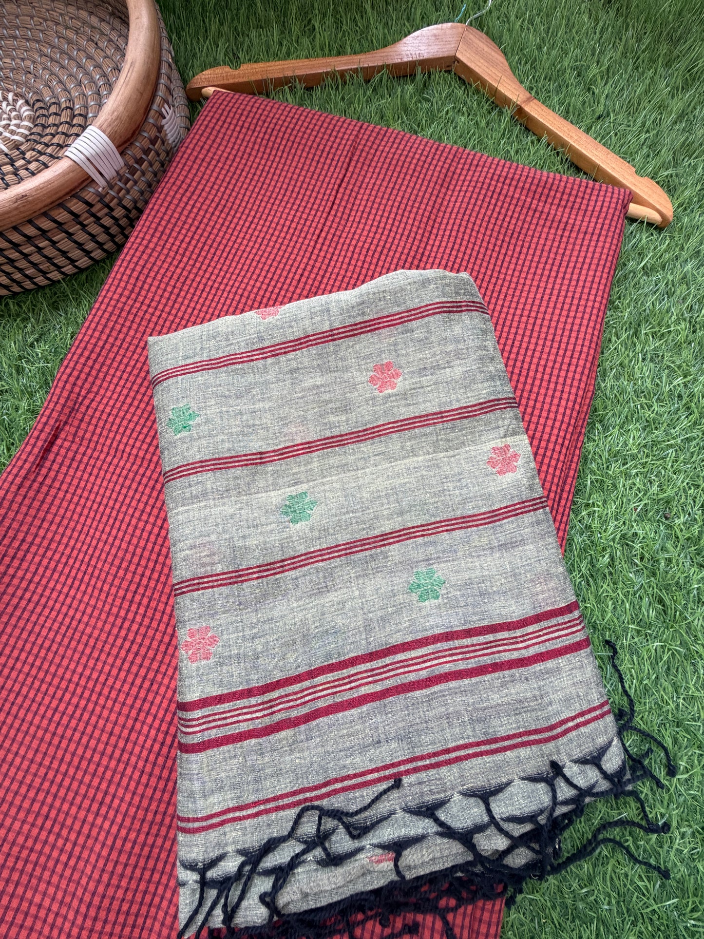Jaamdani Mul dupatta khadi kurta Bottom