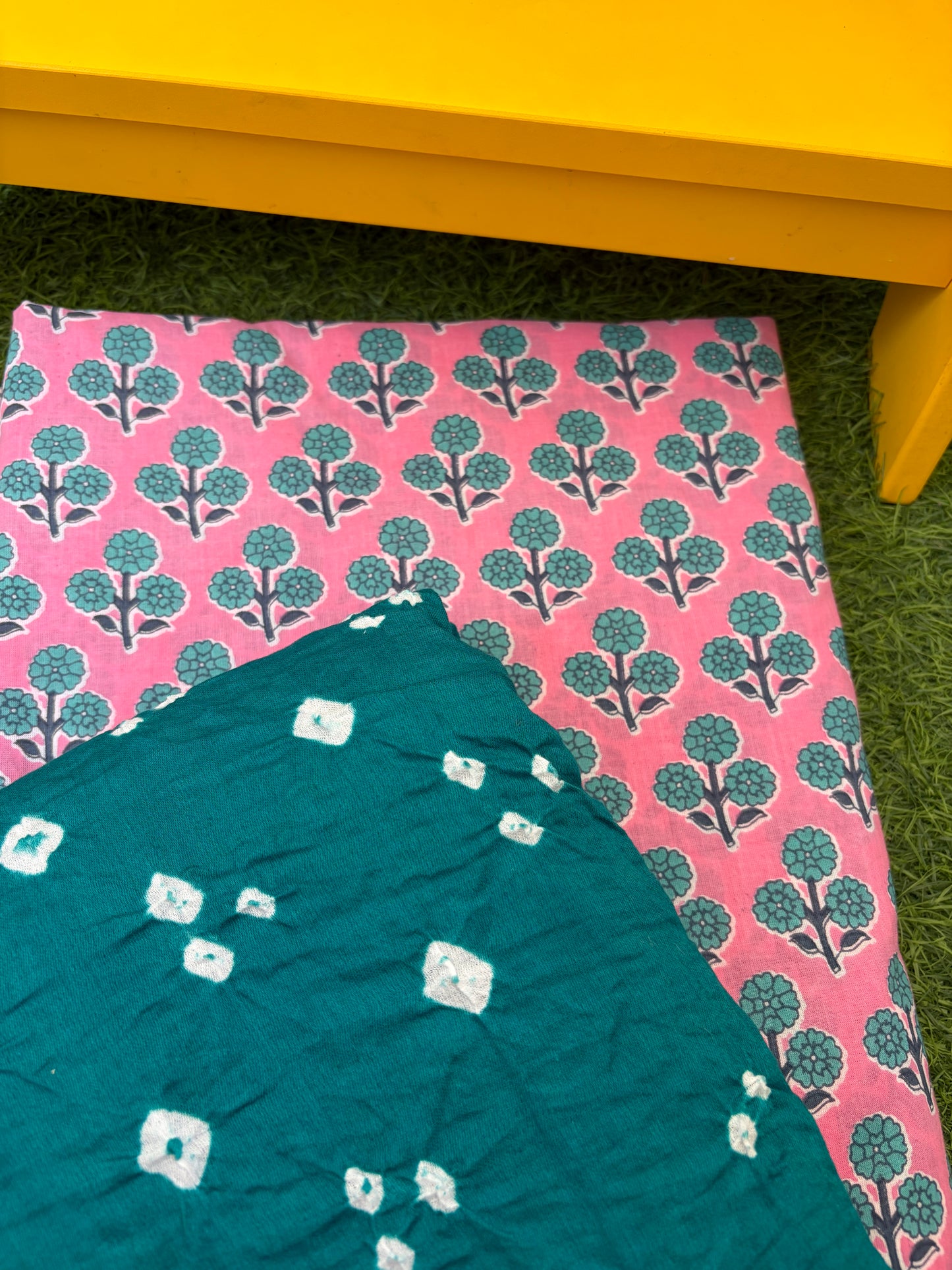 Cotton bandhani and print set