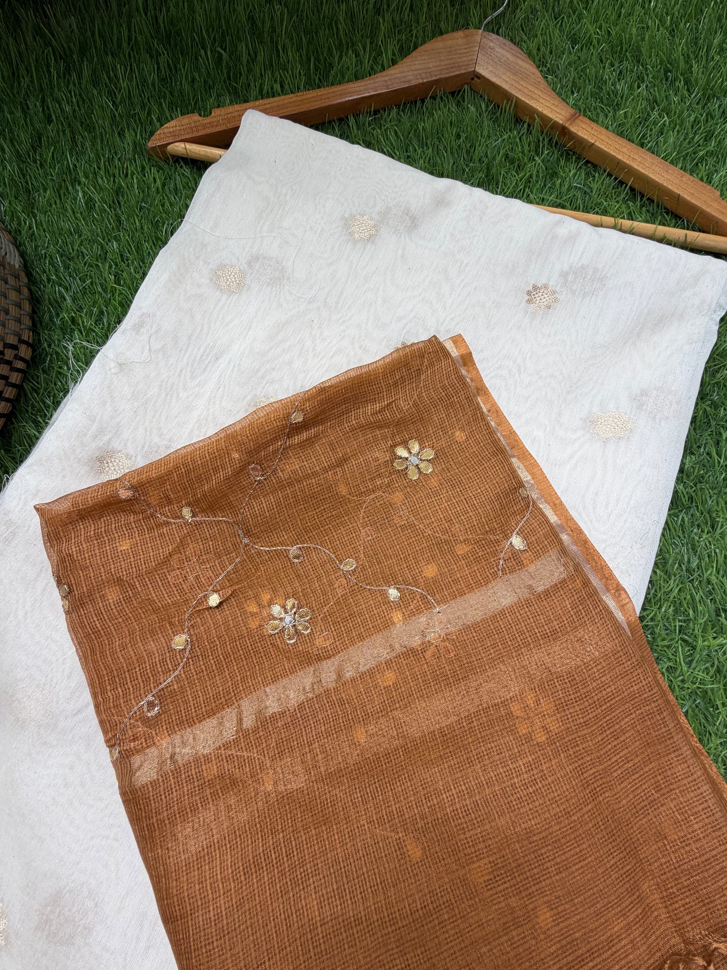 त्योहार :kota silk gota patti Dupatta with plain chanderi banarasi booti kurta bottom Fabric