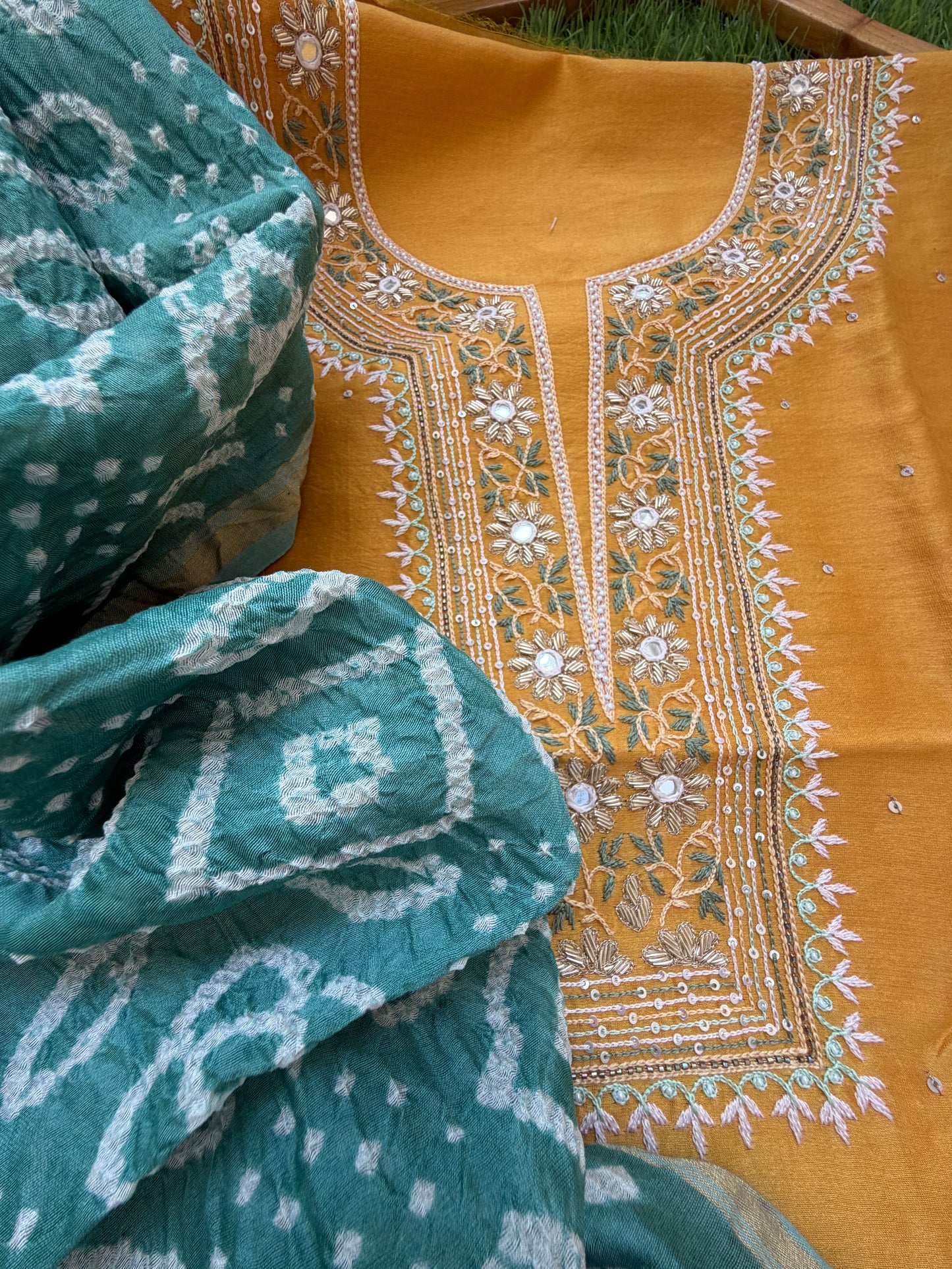 Hand embroidered chanderi kurta bandhani dupatta