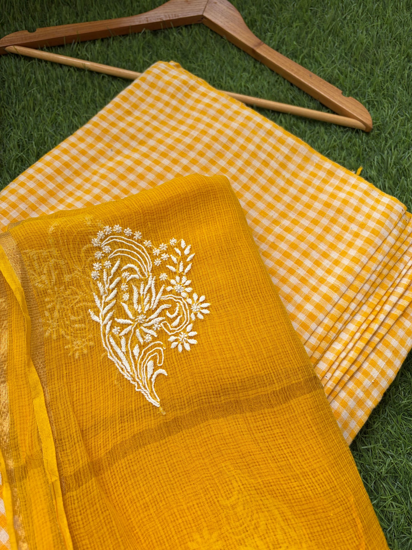 Kala cotton checks kurta bottom chikankari dupatta (Copy)