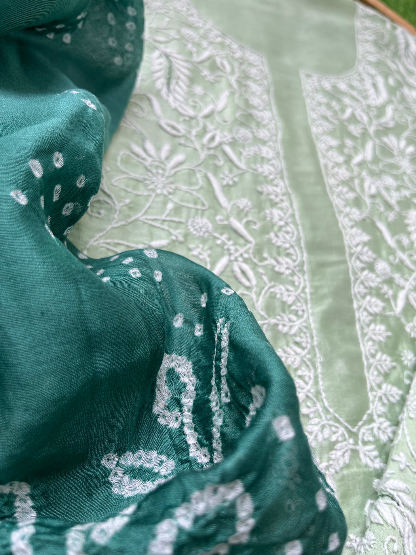 Chanderi Chikankari Kurta bandhani Dupatta