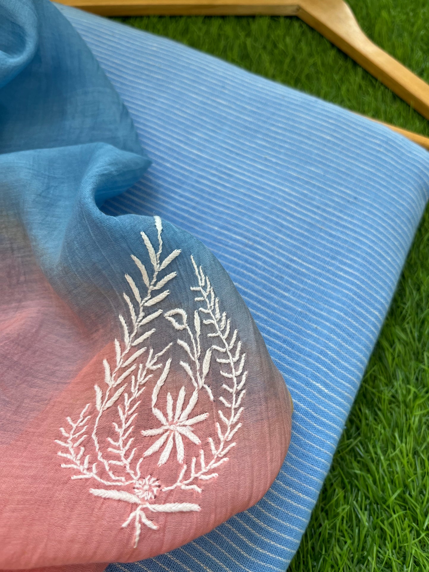 रोज़ाना  :Chanderi Chikankari Dupatta with kala cotton kurta Fabric