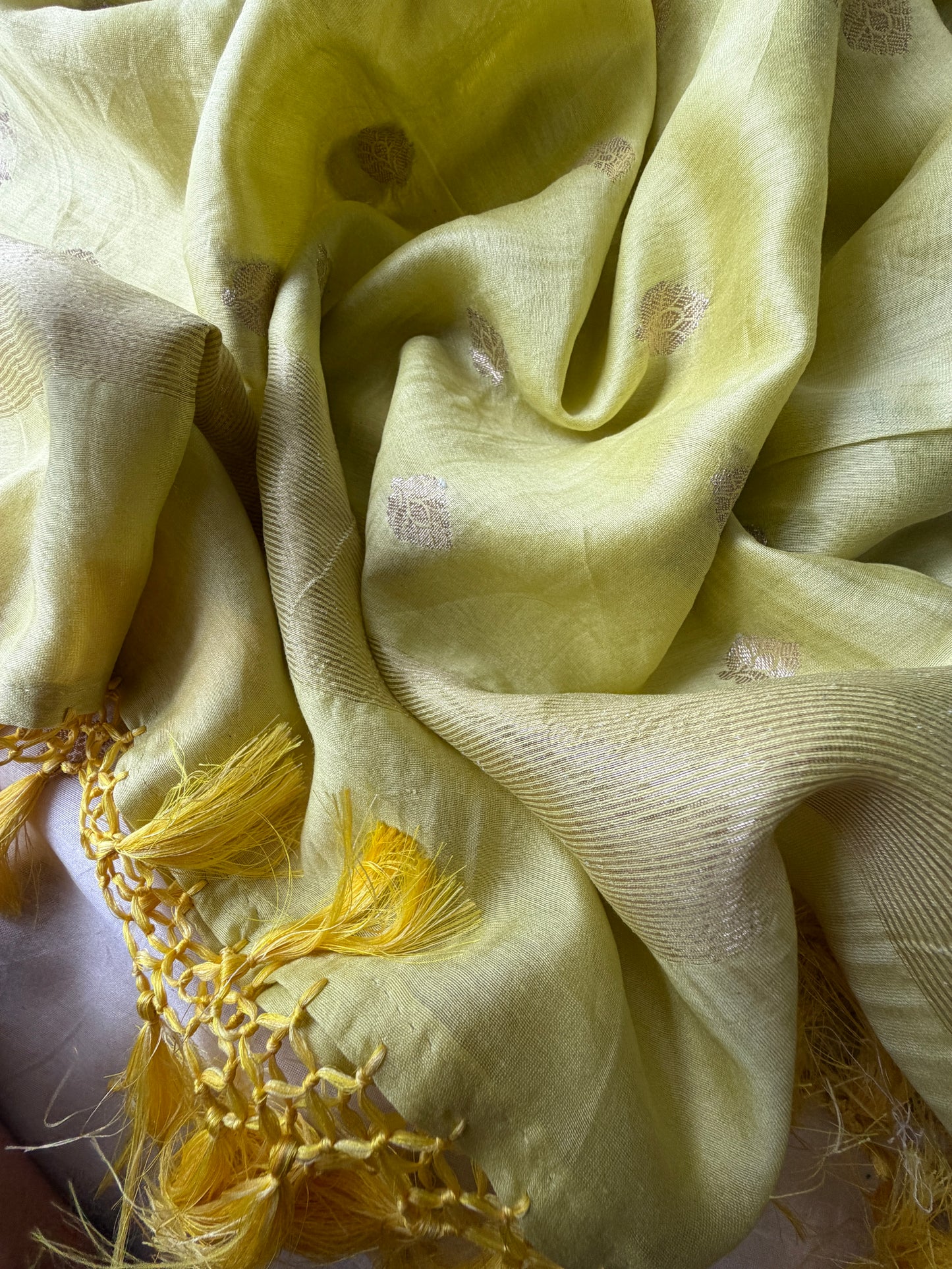 त्योहार् -Banarasi chanderi dupatta kurta