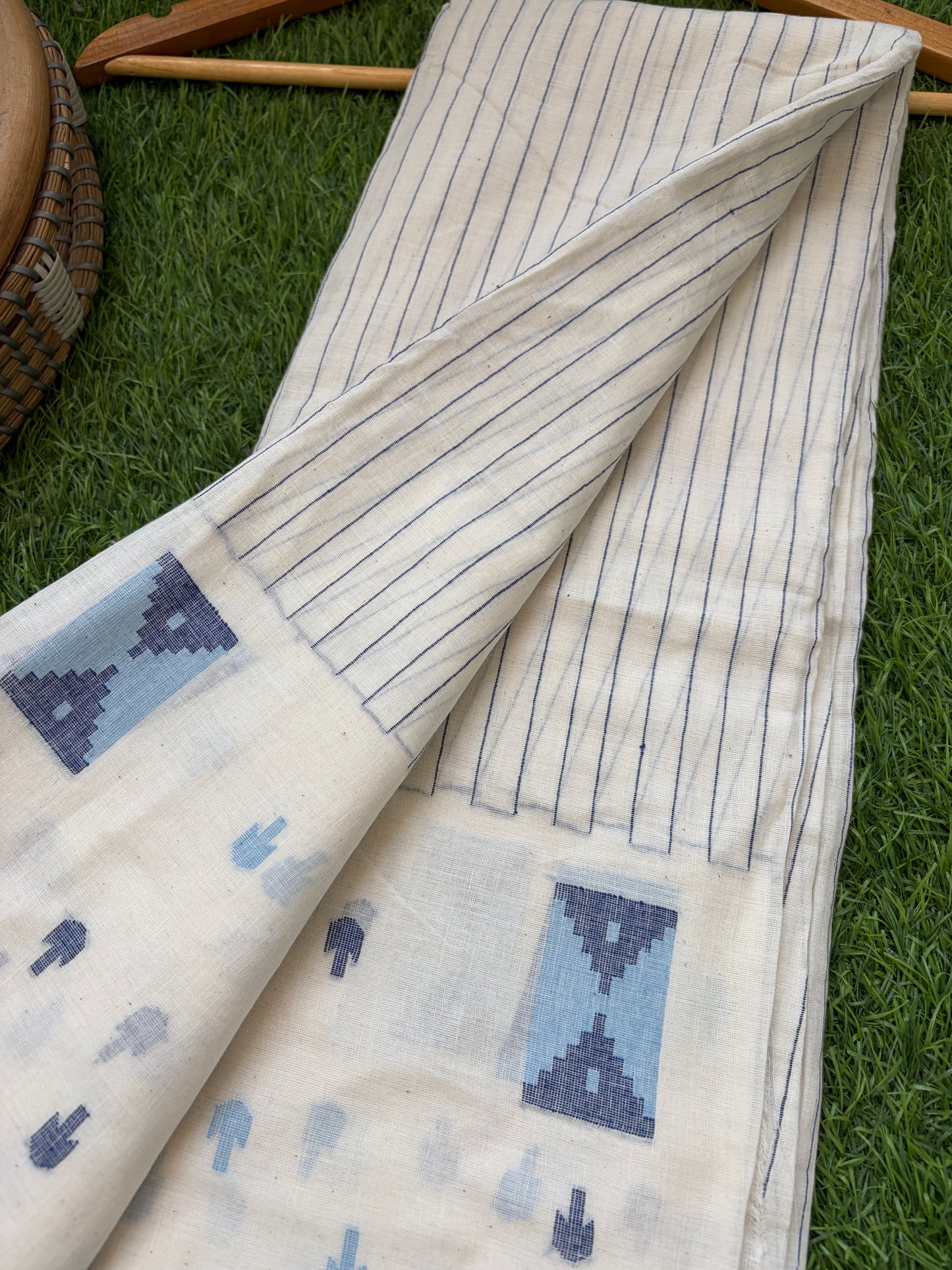 Jaamdani mul fabric