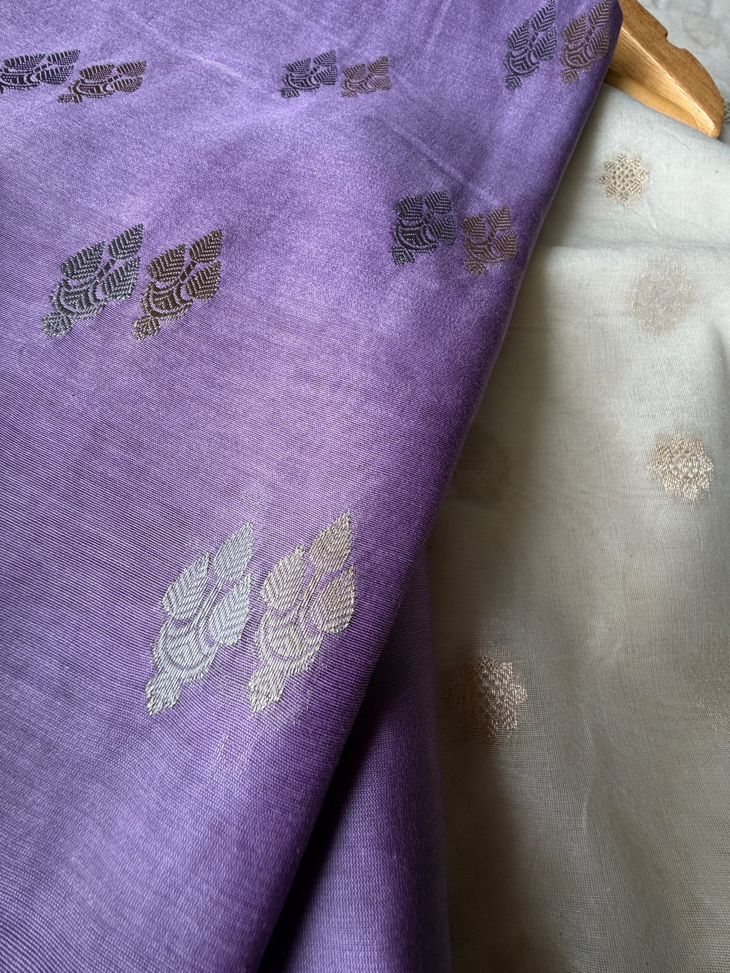 त्योहार् -Banarasi chanderi dupatta kurta