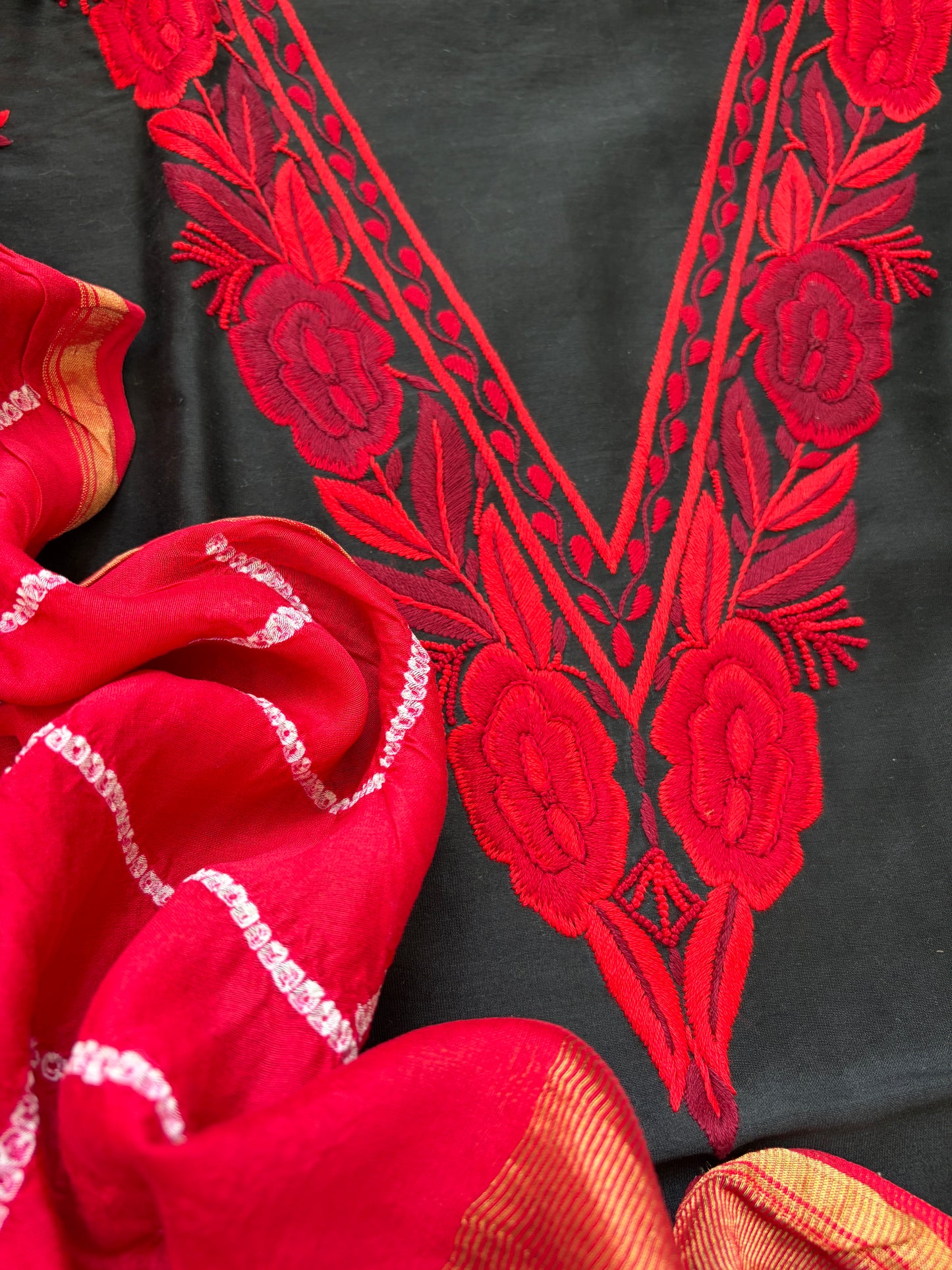 Hand embroidered chanderi kurta chanderi silk bandhani dupatta