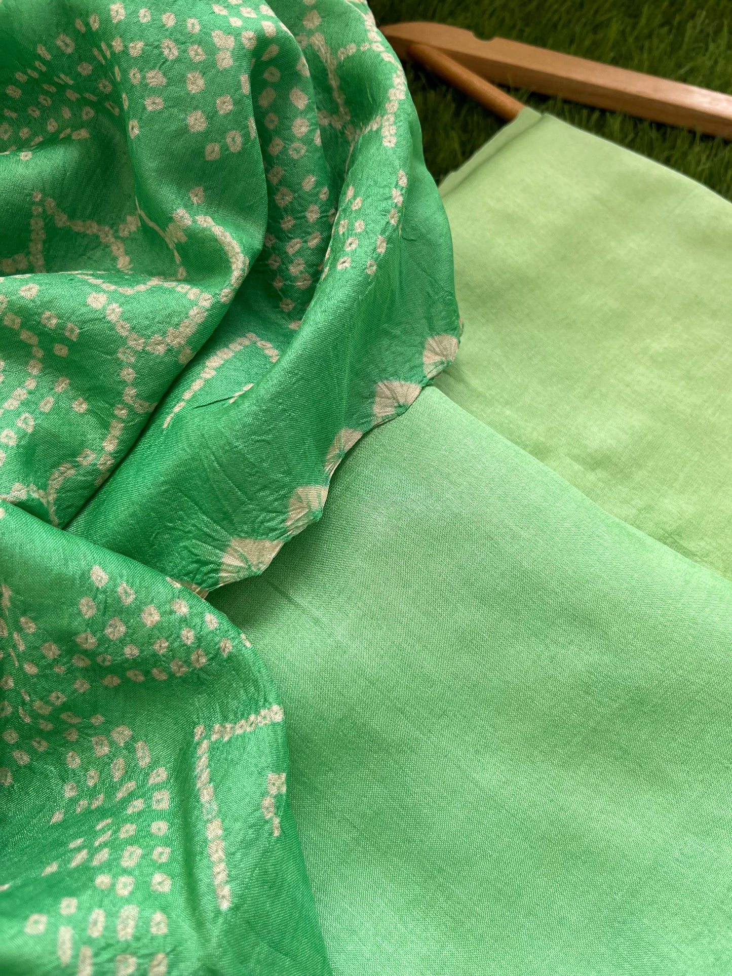 Tussar silk Bandhani dupatta plain kurta