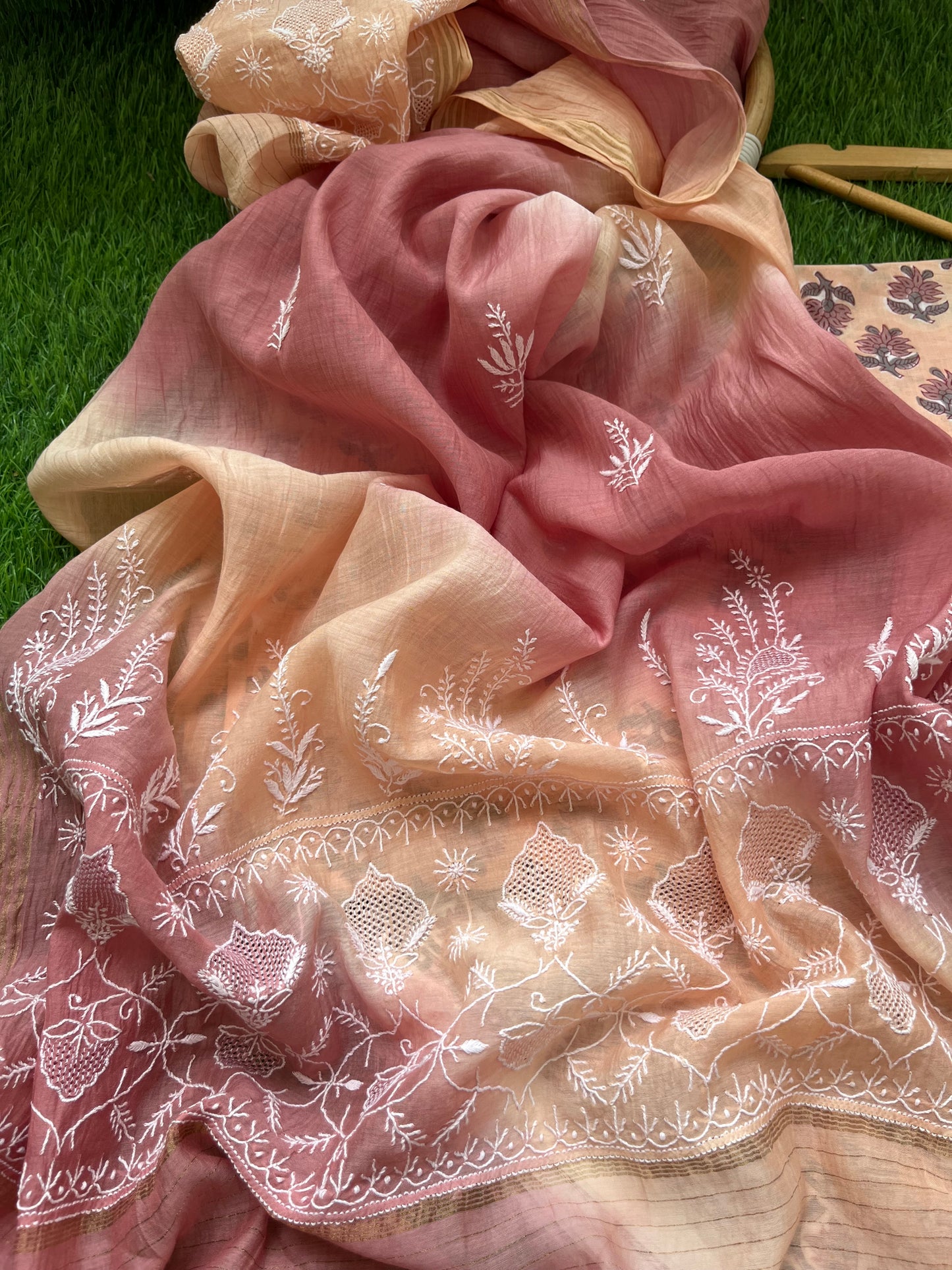 रोज़ाना  :Chanderi Chikankari Dupatta with cotton kurta bottom Fabric
