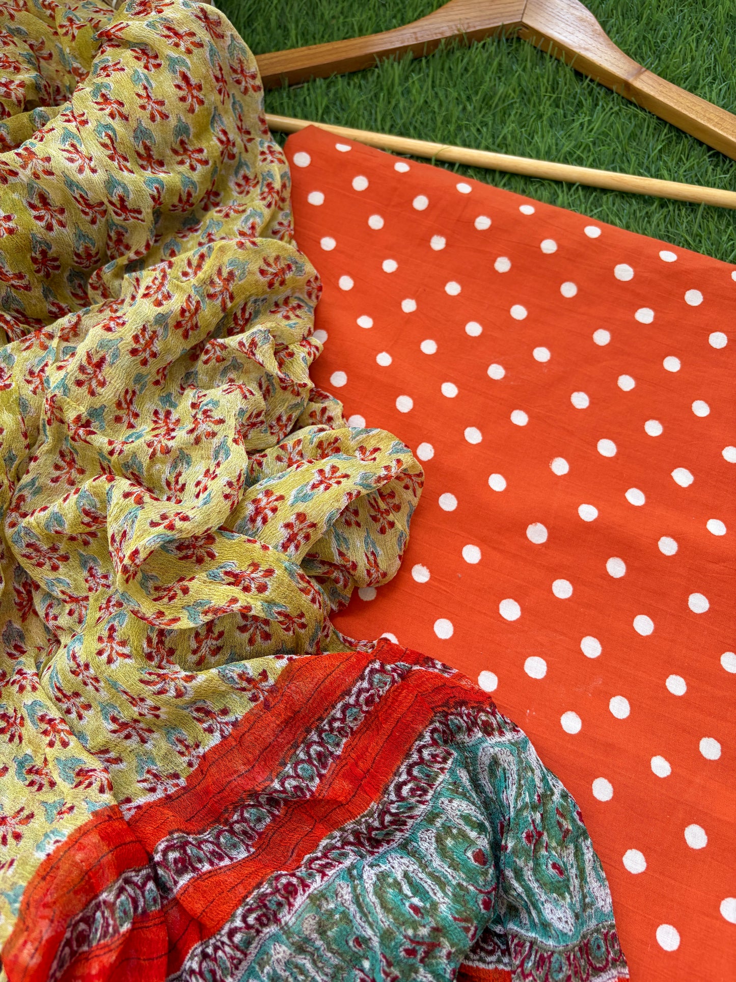 Block print polka kurta fabric chiffon dupatta