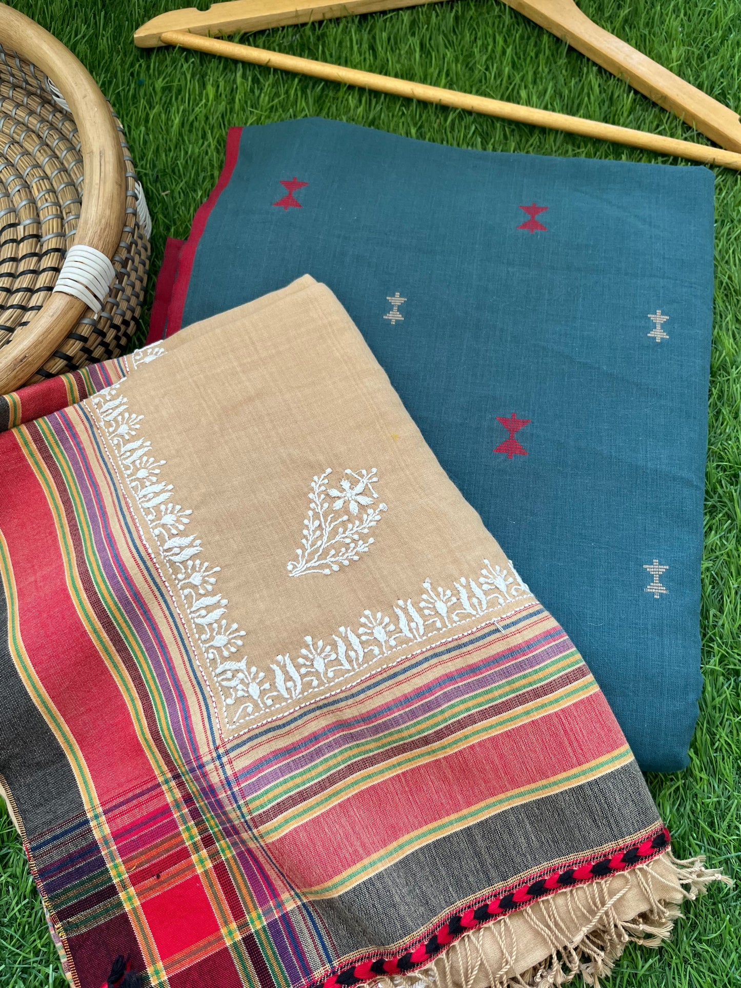 Kala cotton chikan dupatta with Mangalgiri kurta Bottom fabric