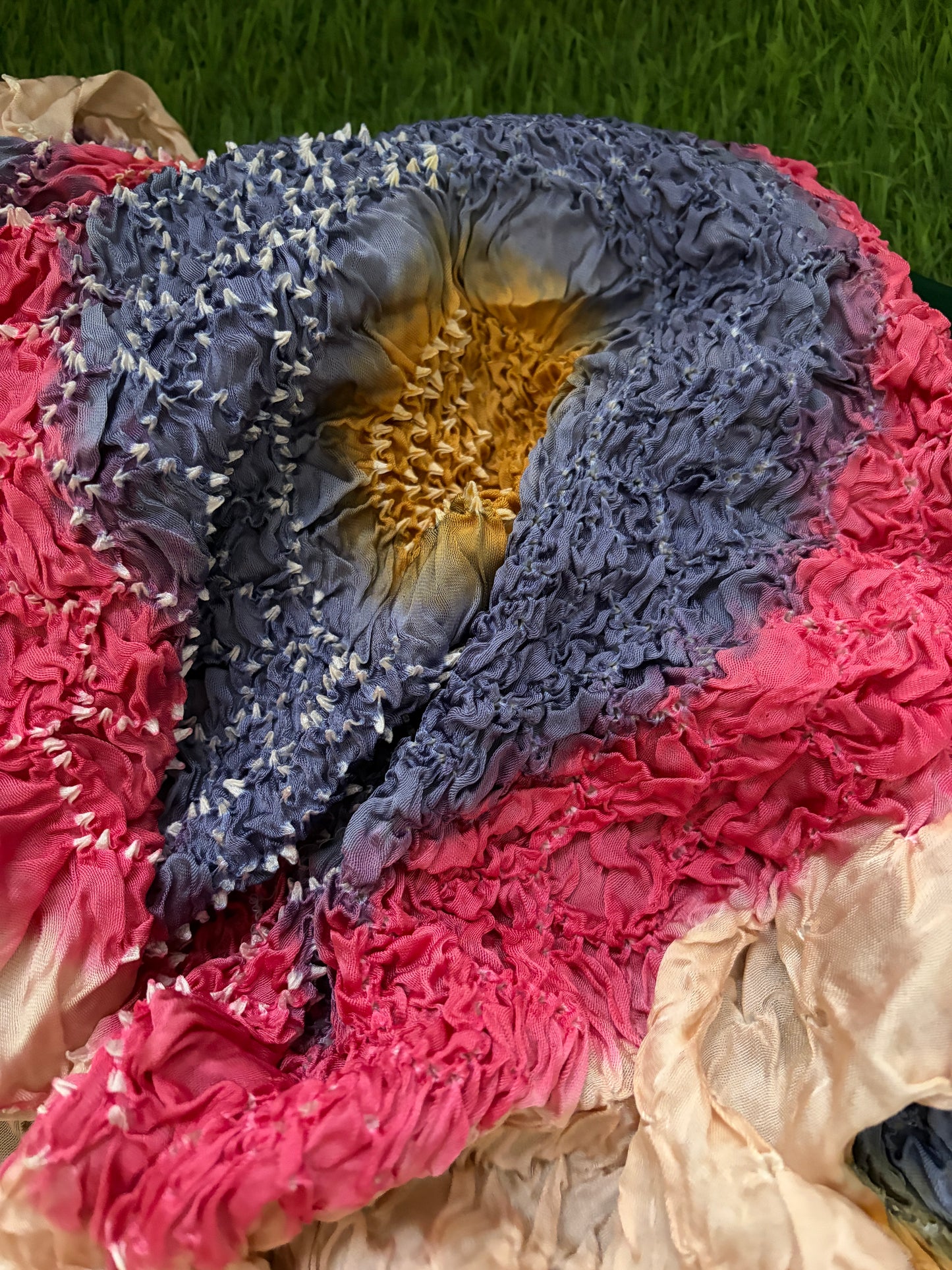 Bandhani dupatta plain kurta bottom