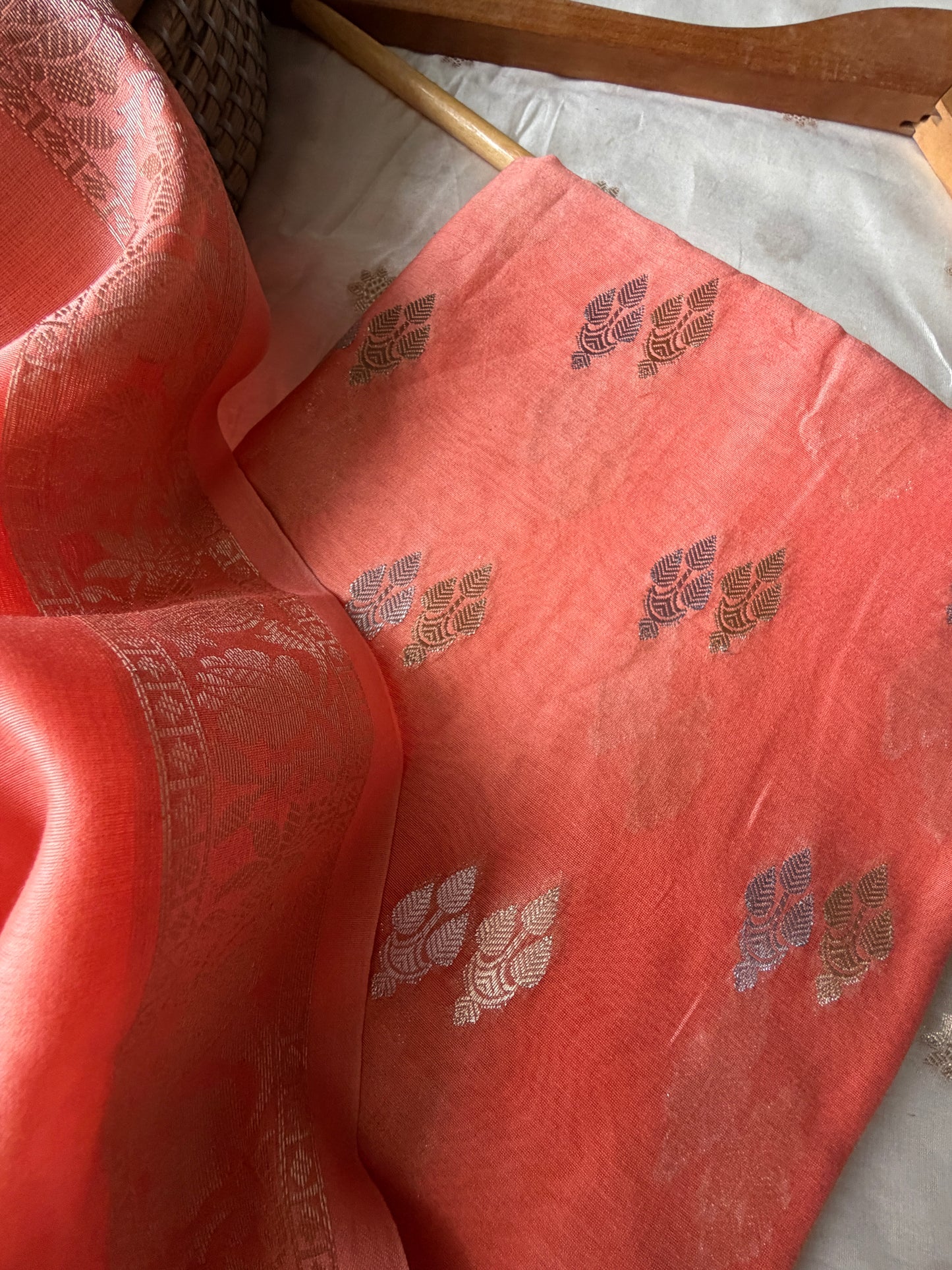 त्योहार् -Banarasi chanderi dupatta kurta