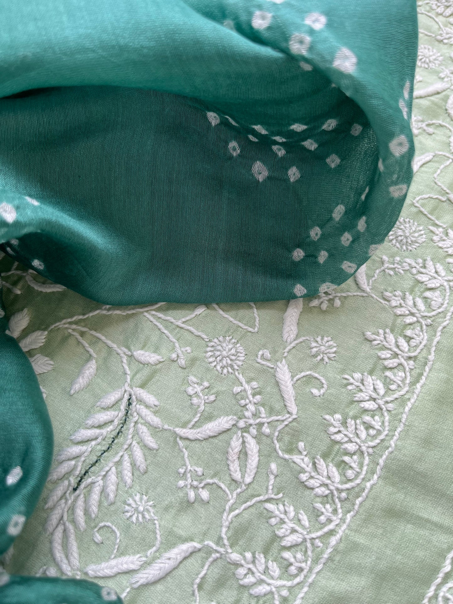 Chanderi Chikankari Kurta bandhani Dupatta