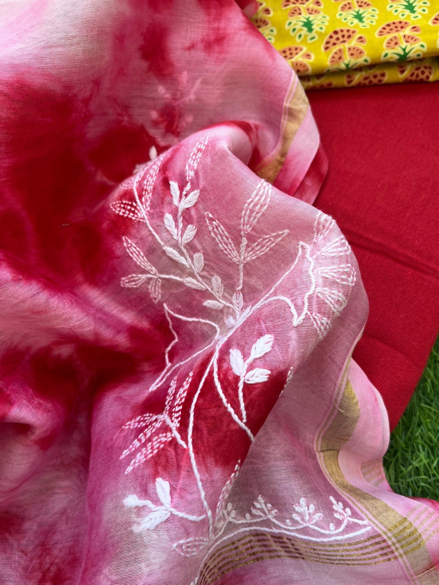 रोज़ाना  :Chanderi Chikankari Dupatta with cotton kurta bottom Fabric