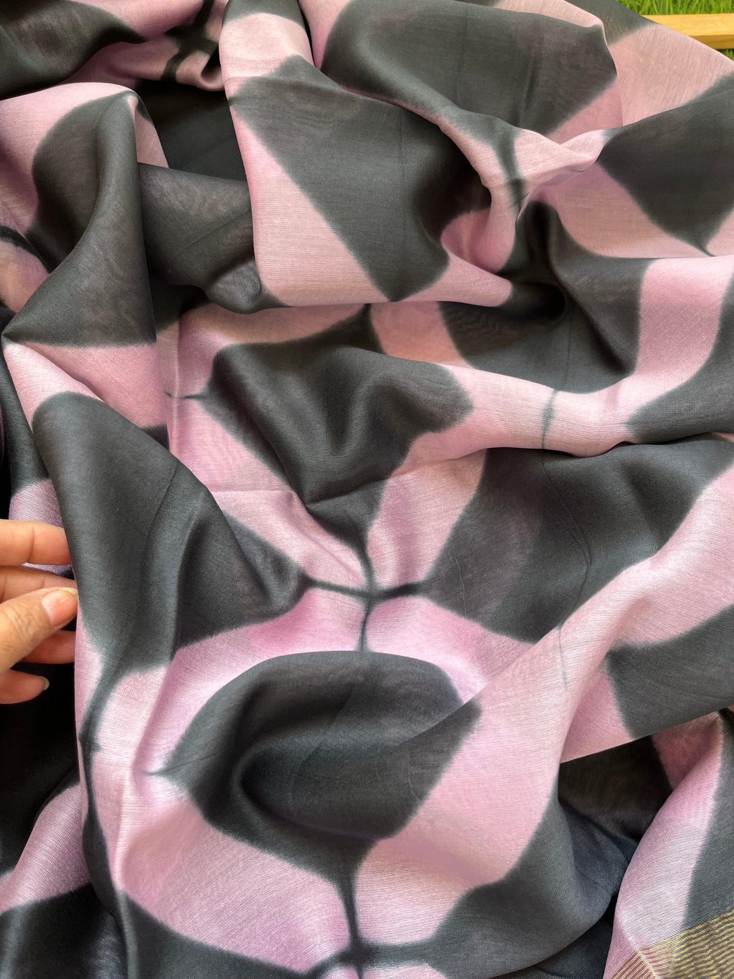 Chanderi Clamp Dye dupatta with plain fabric