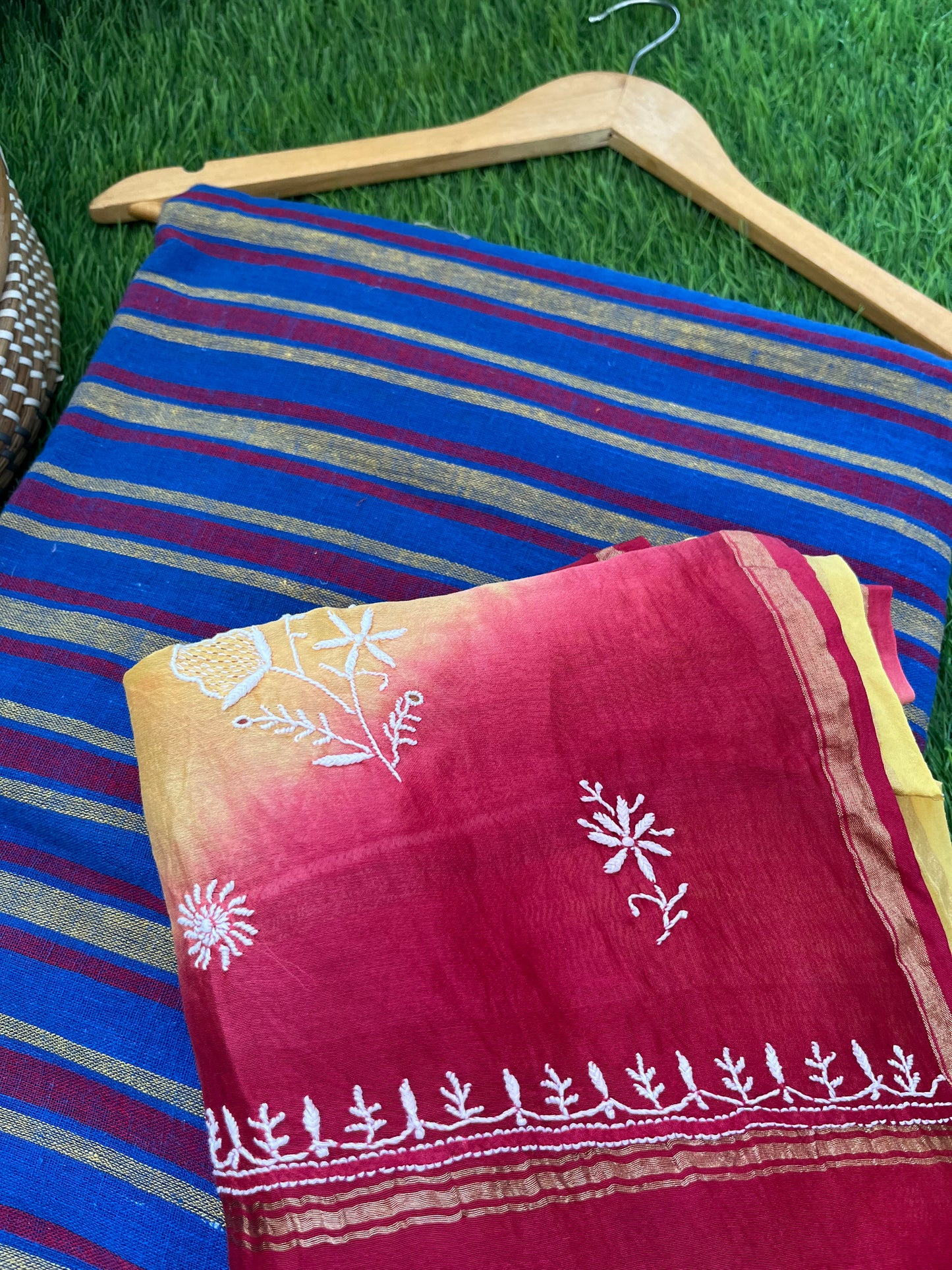 रोज़ाना  :Chanderi Chikankari Dupatta with kala cotton kurta Fabric