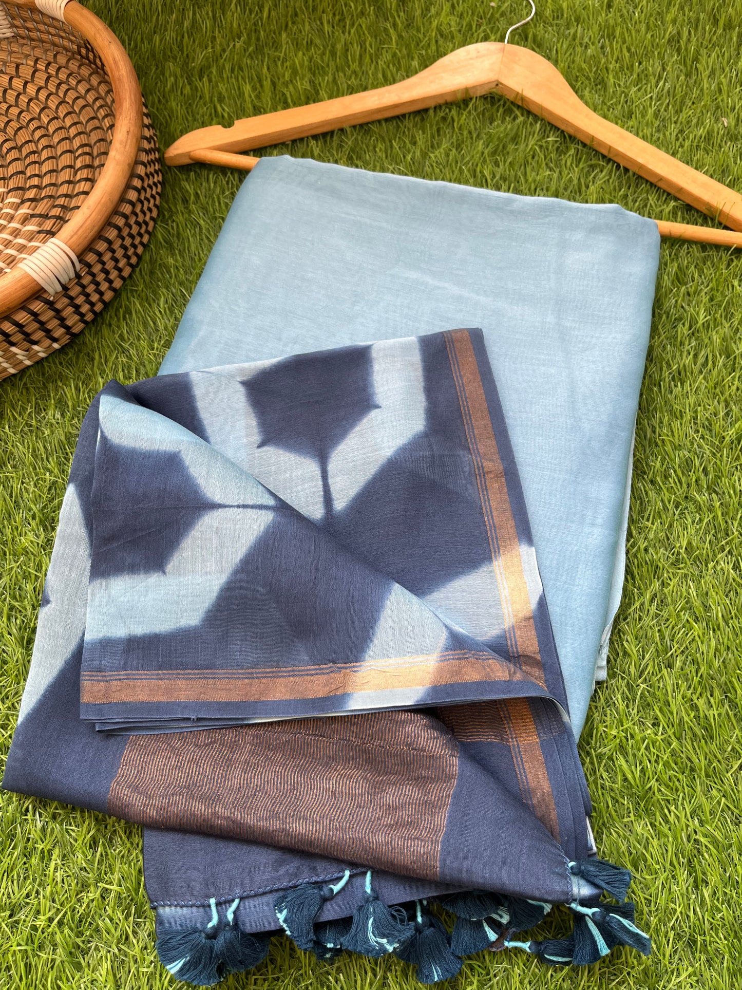 Chanderi Clamp Dye dupatta with plain fabric