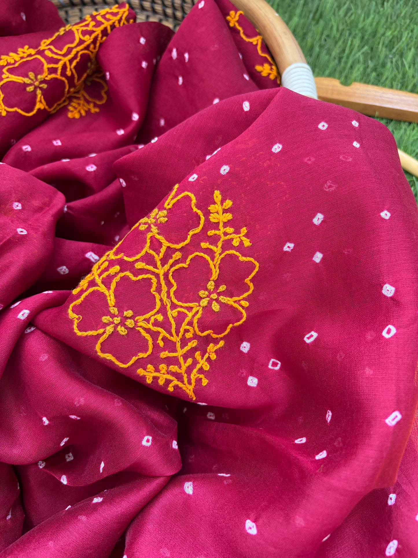 Plain chanderi kurta bottom pure chanderi bandhani chikankari dupatta