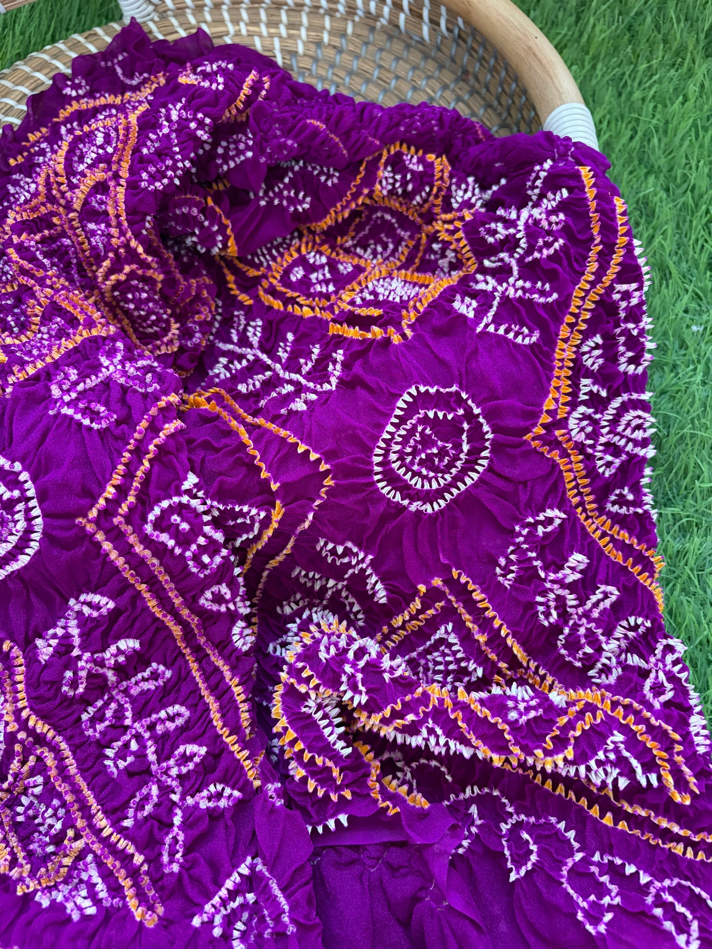 Bandhani chinon Dupatta