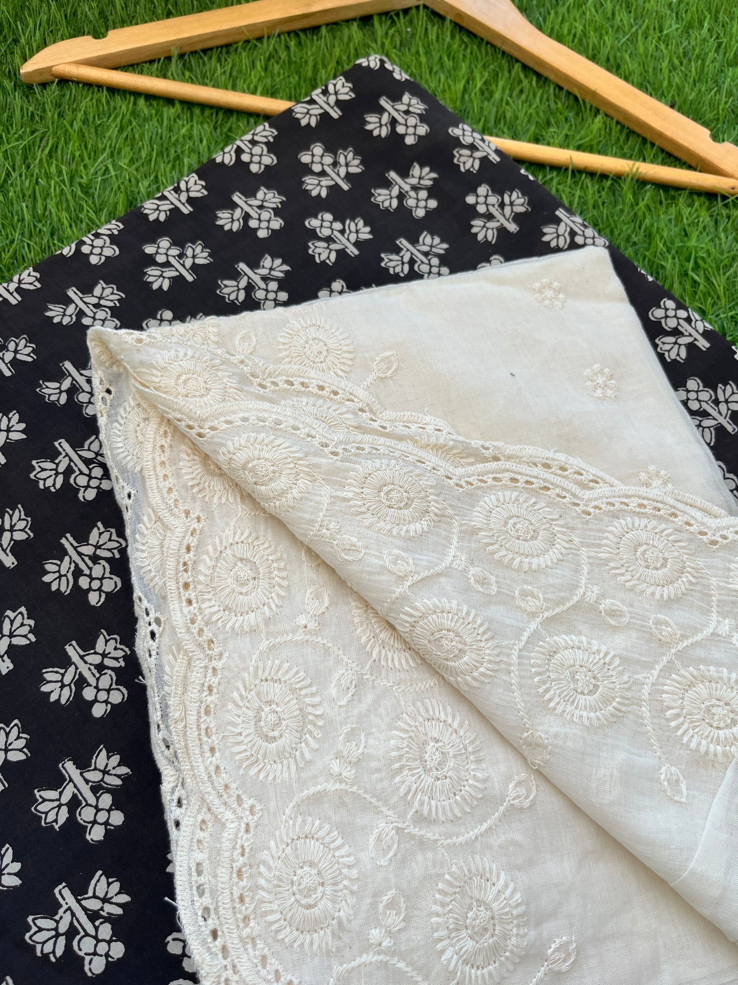 Kurta Bottom scalloped Dupatta