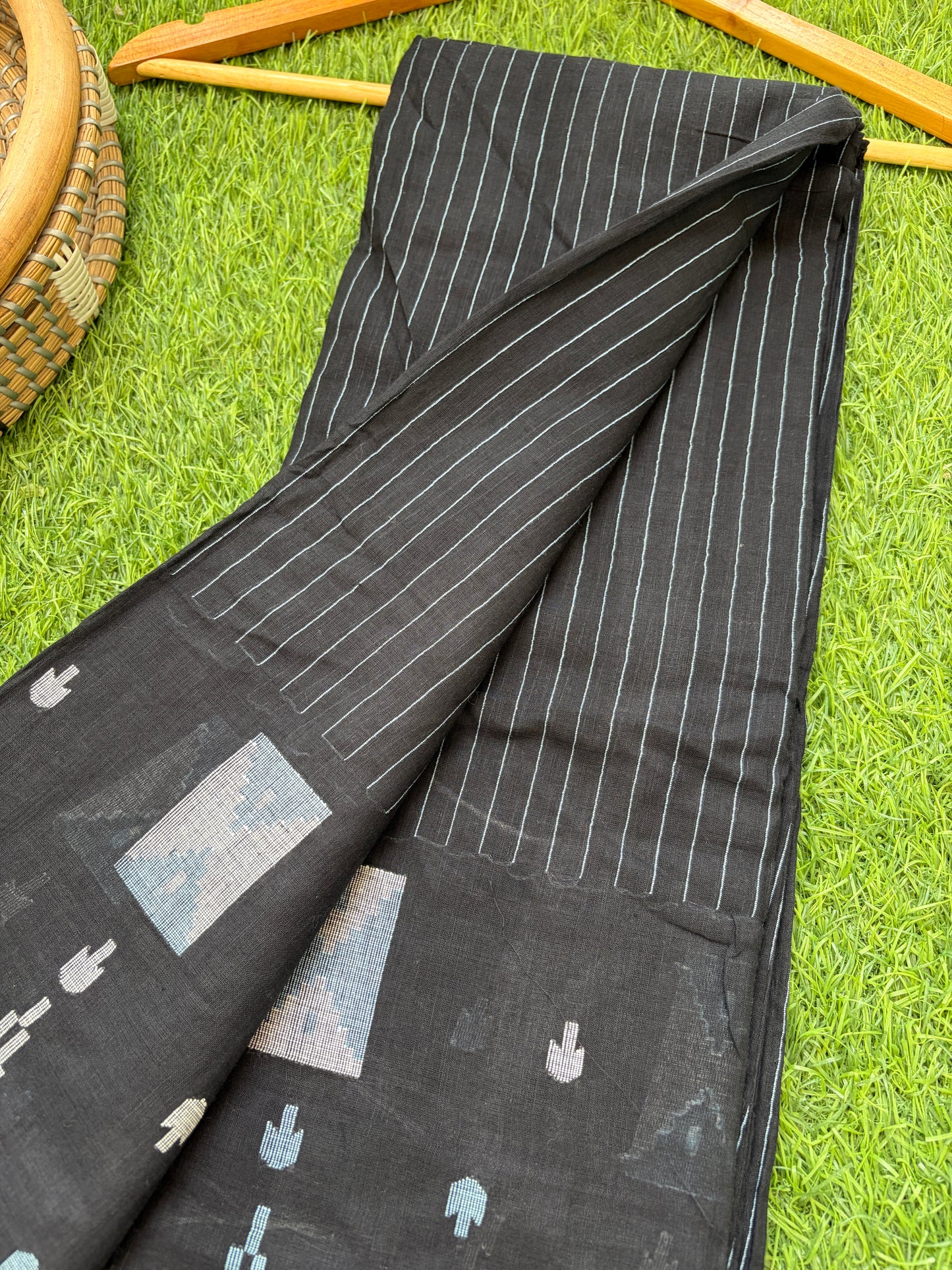 Jaamdani mul fabric