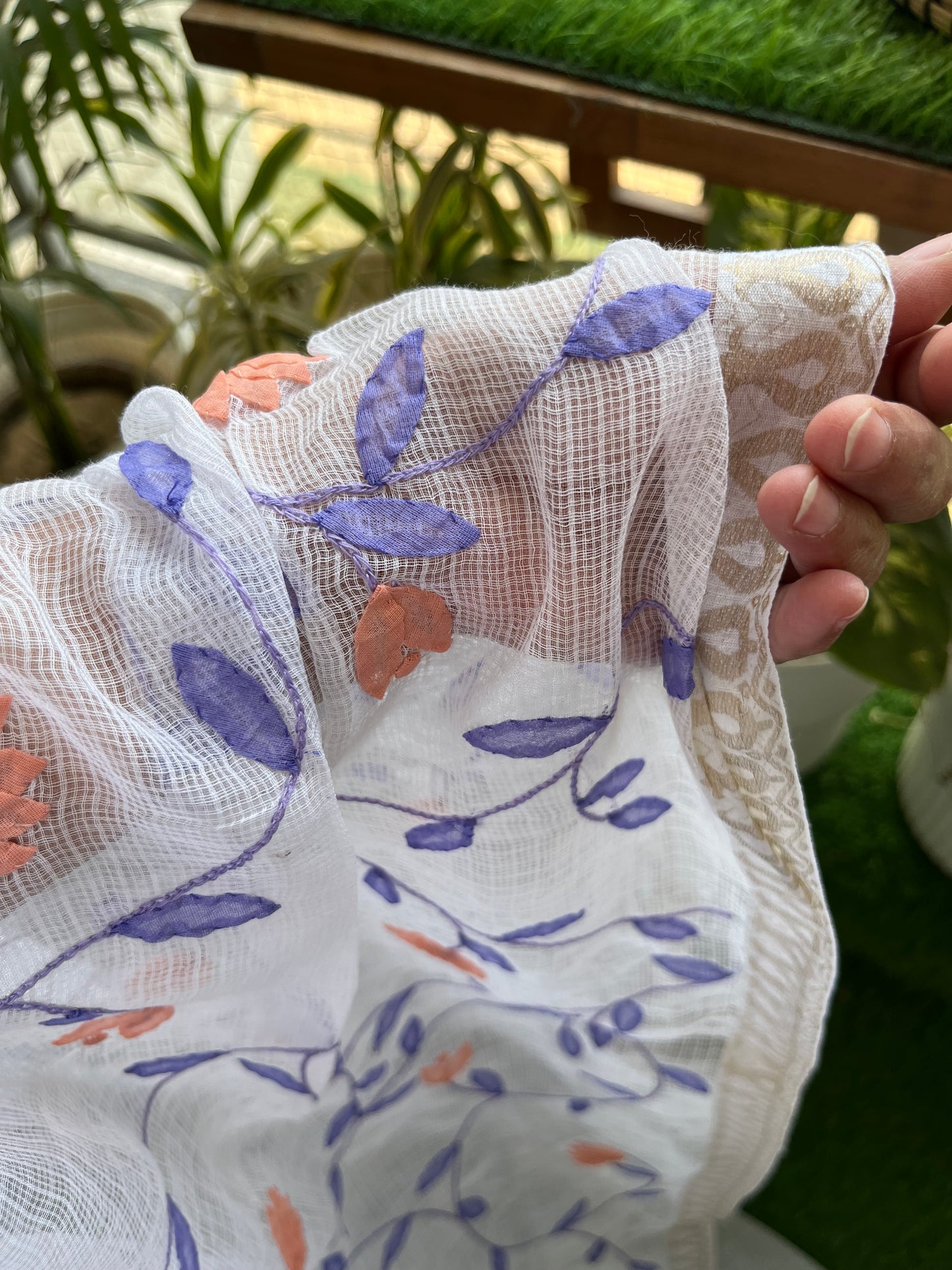 Patti kaam dupatta