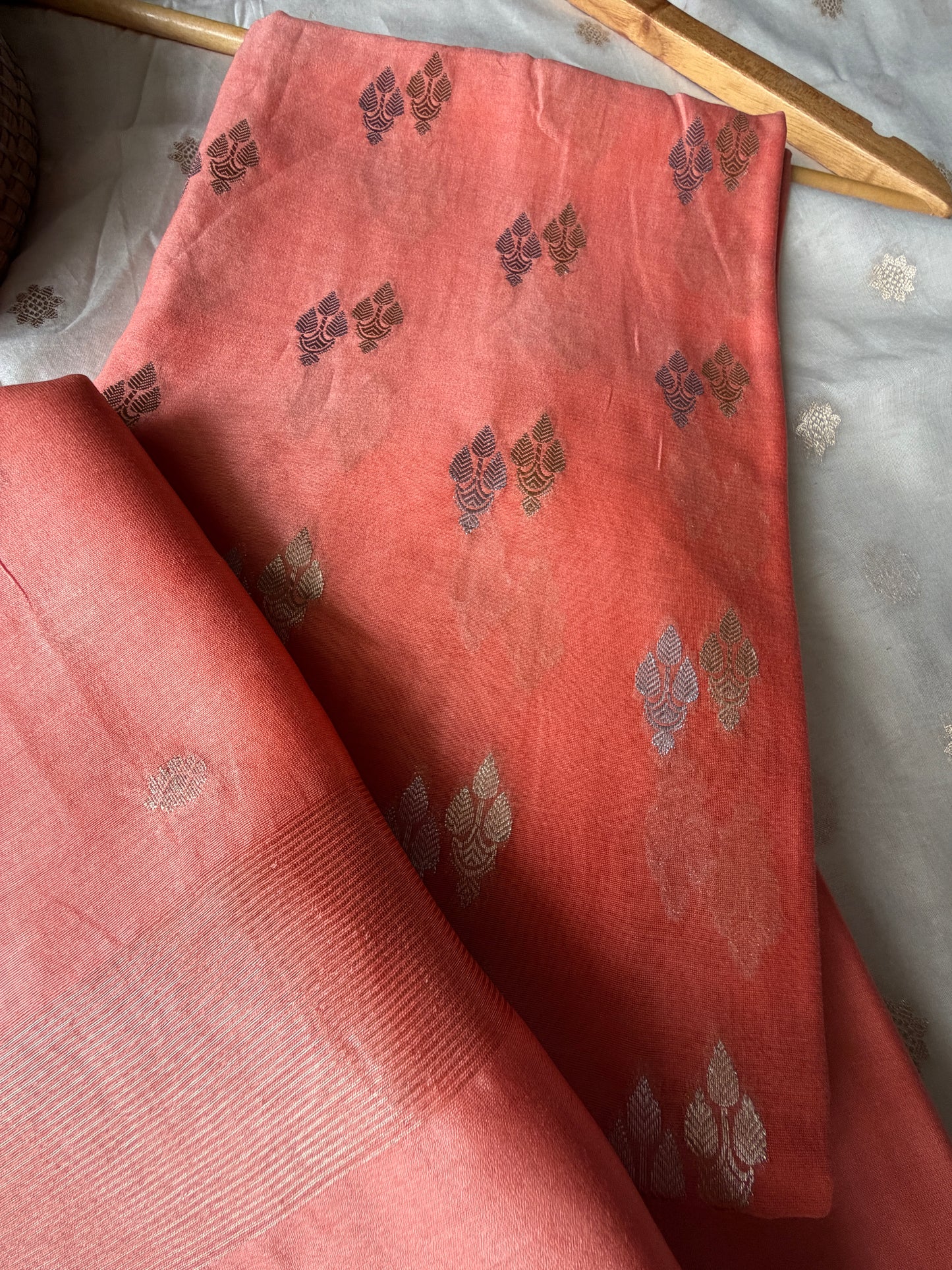 त्योहार् -Banarasi chanderi dupatta kurta